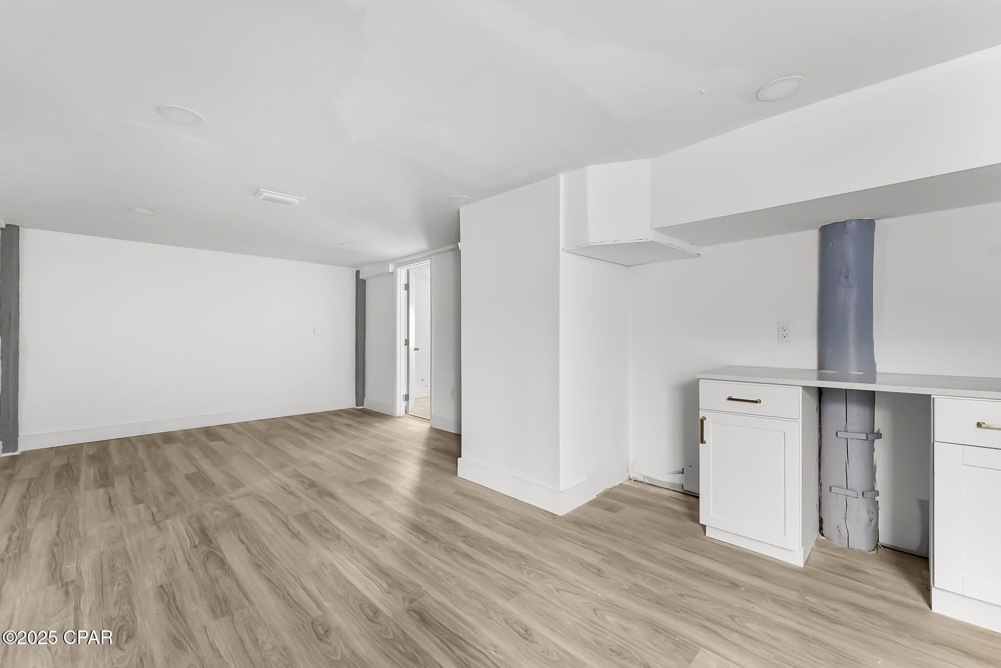 Image 8 For 7315 Beach Drive