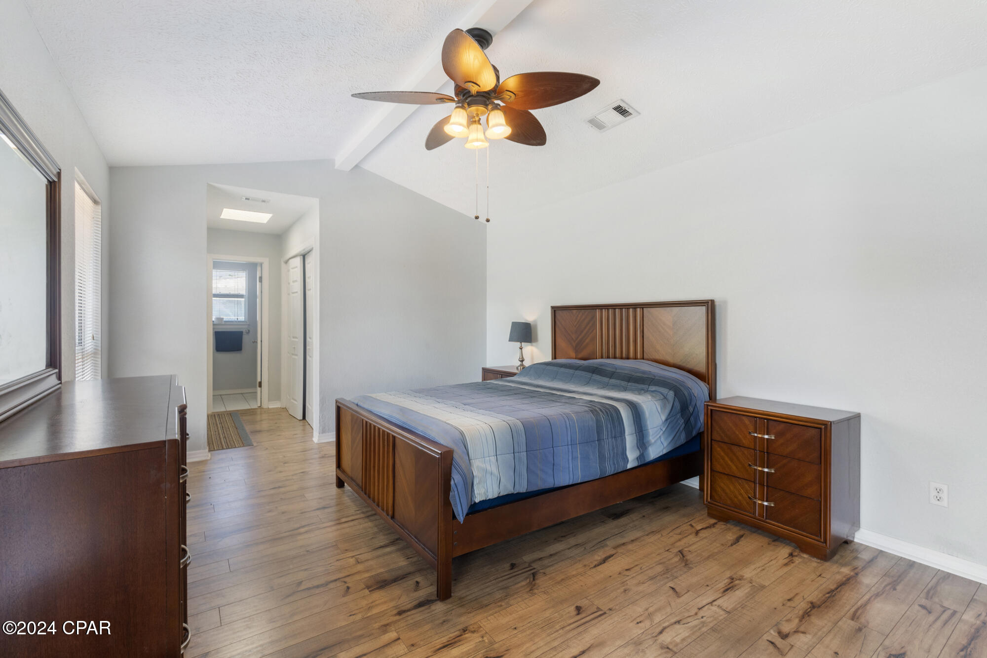 Qwie_mima_0p1oahojszottrvhoouban3kzh02l7fk4