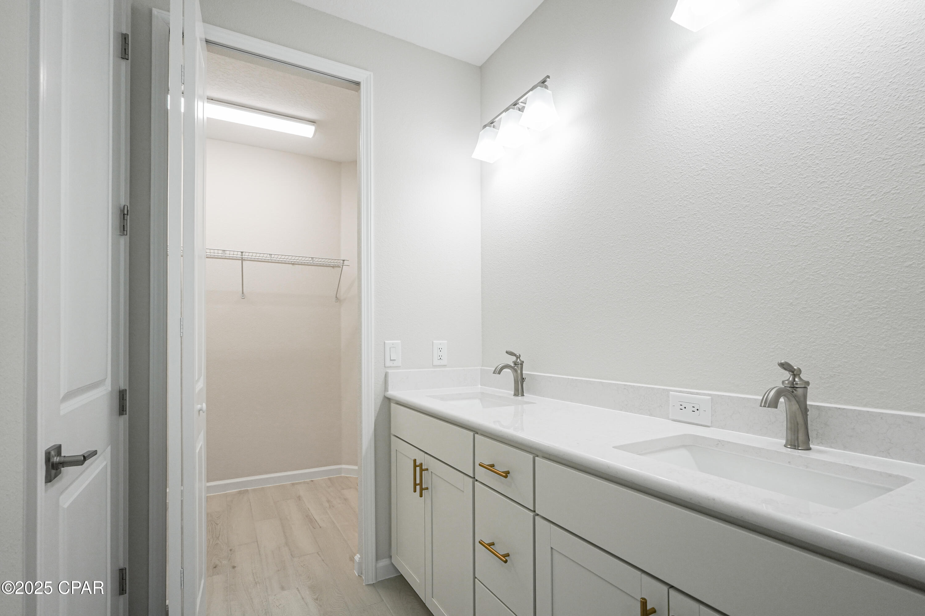 Ba9 Yjg4 Ymozfqr1asnsuypldzrtuq7kwy3s3y5zog