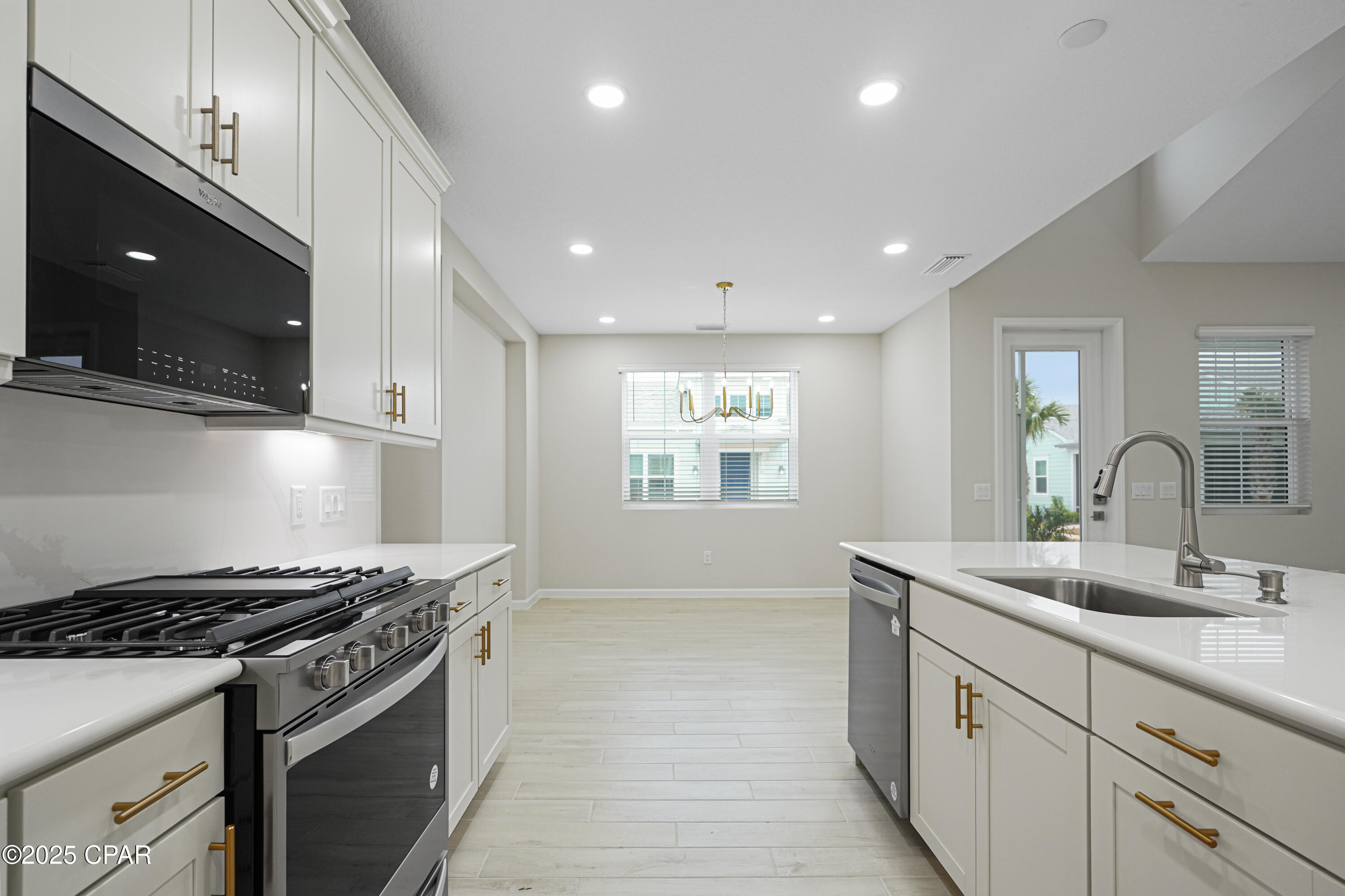 B3pg5csasycsbctxacfb0fpxcwvsolsu6_d2o0igavk