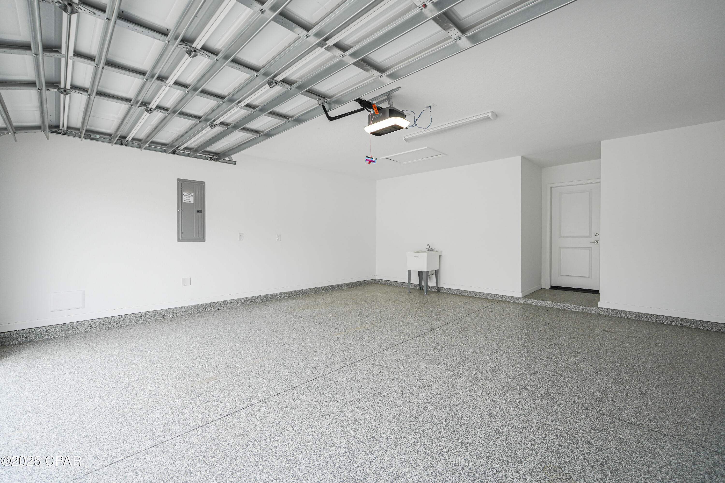 Y6gd7eogwguwohm5ee054svqpsueafunia_ds R5 _e