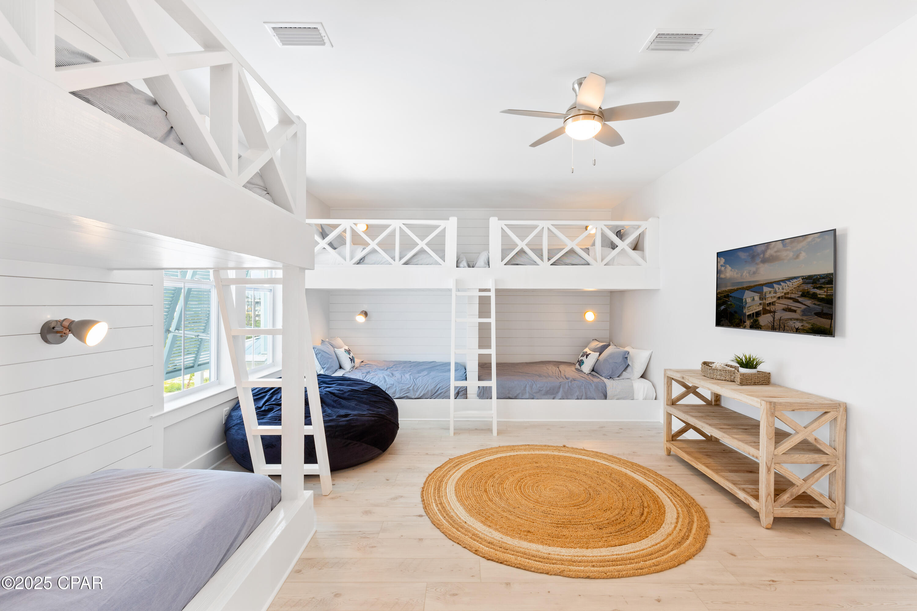 Jawsd3_un83x8ujb6a Etnvmfd_ph2q0qbwrrrxm0uq