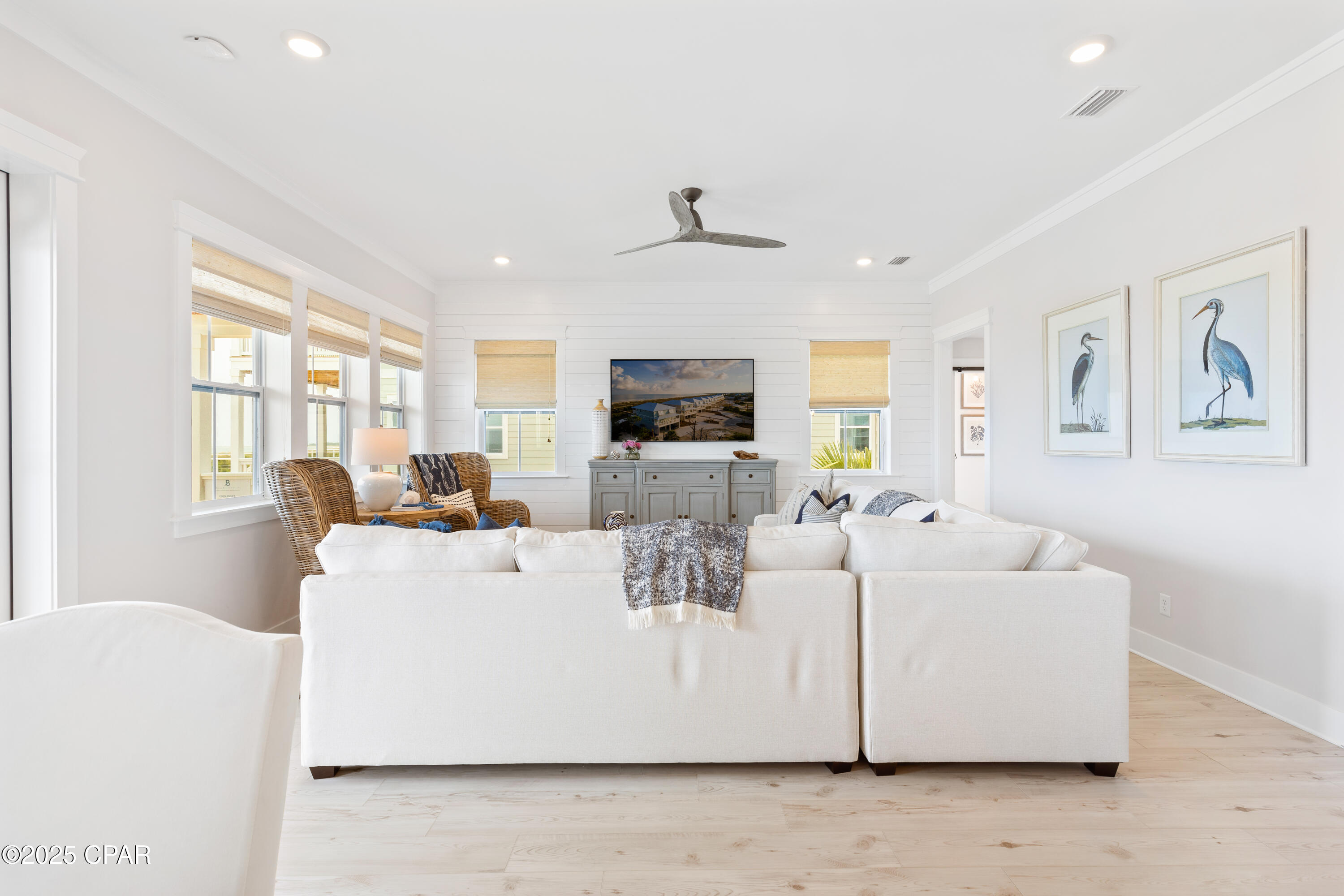 Uwjwr4hyu5r_eafst2tmwd0co8urjur1dvipvayz5l8