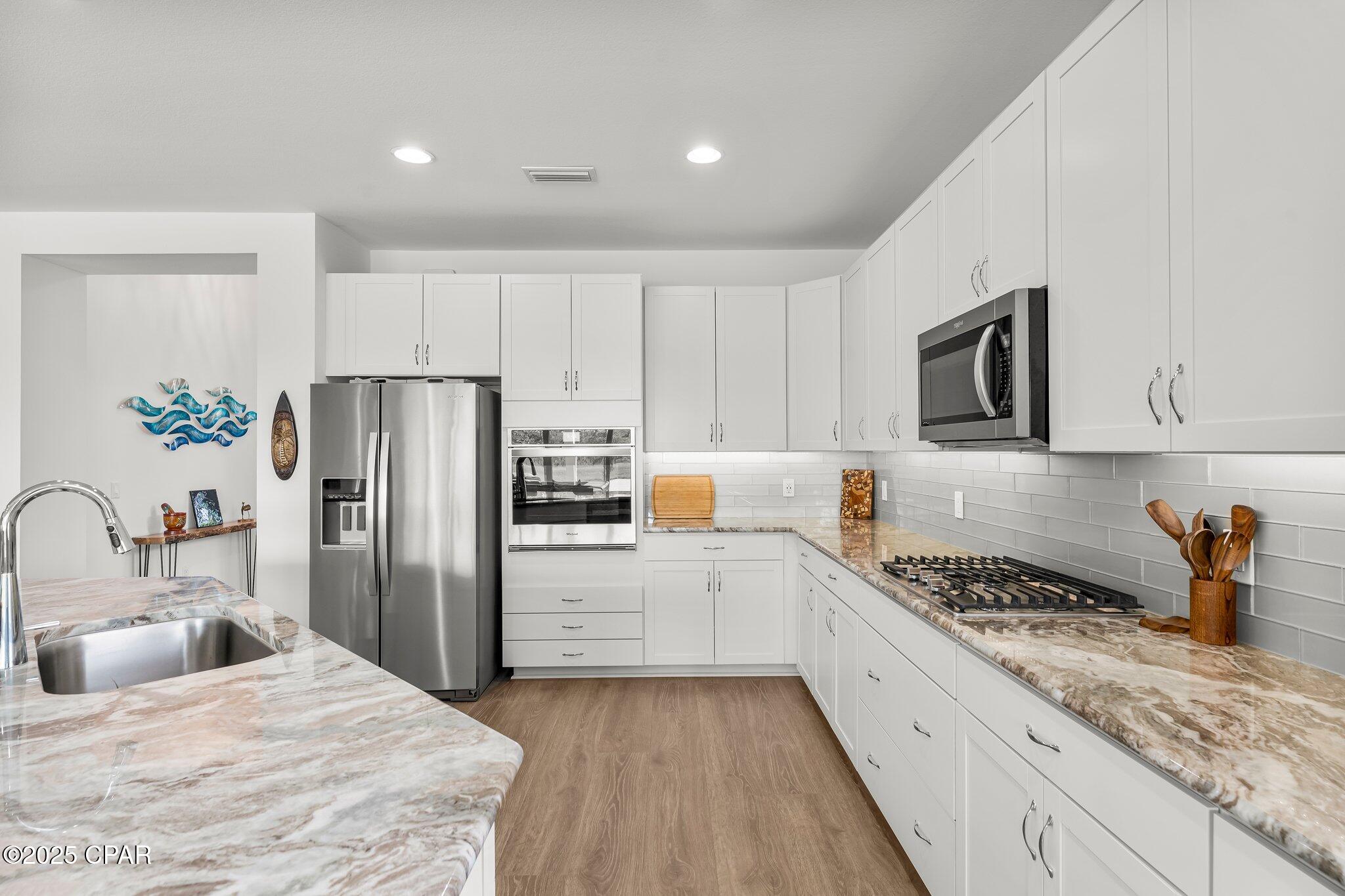 5syrqlg1df_1fkxwcfoi_ju4rsil7ra4yatg8udk7gy