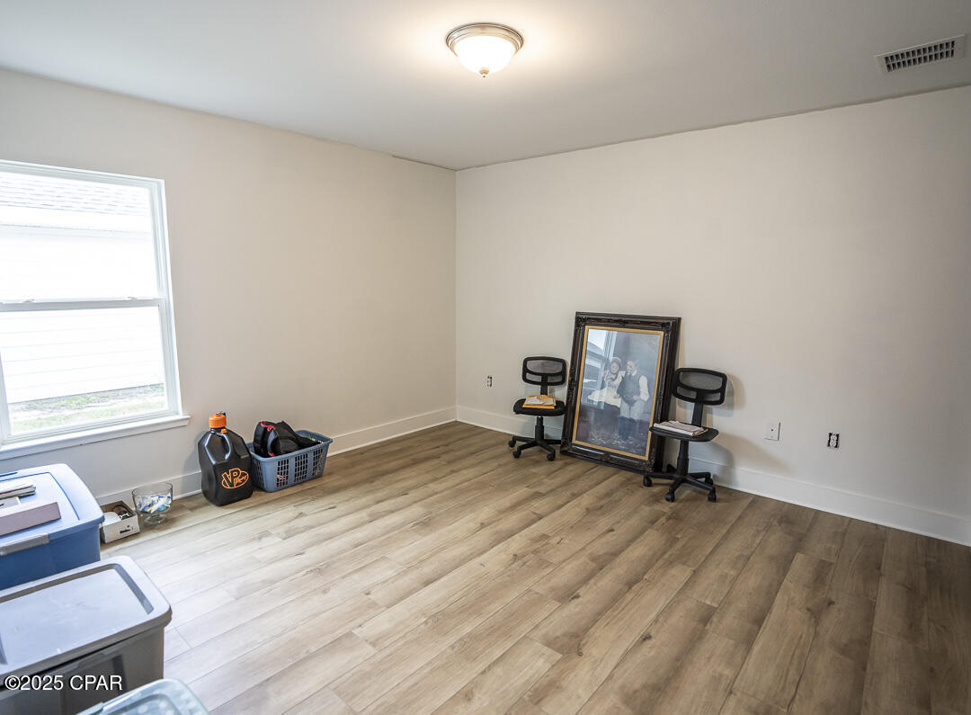 Mrlbc6lbjz7qje 3lcauzbj5igqrigdshn_sg2nomvm