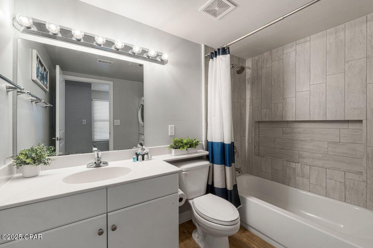 Jaurued F2zkj3sr3wyxicwtp7bxrorusvr3ga_i D0