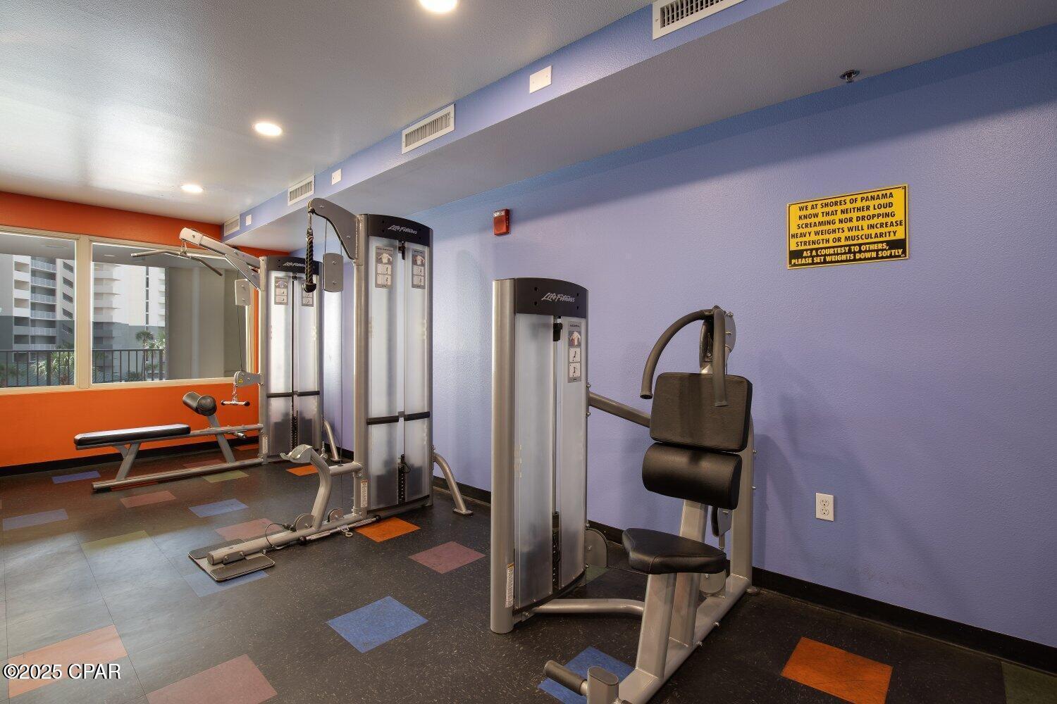 Yfnts Ux6yr_dwctidguyuoq7jcspgvbbvx1dryqzae