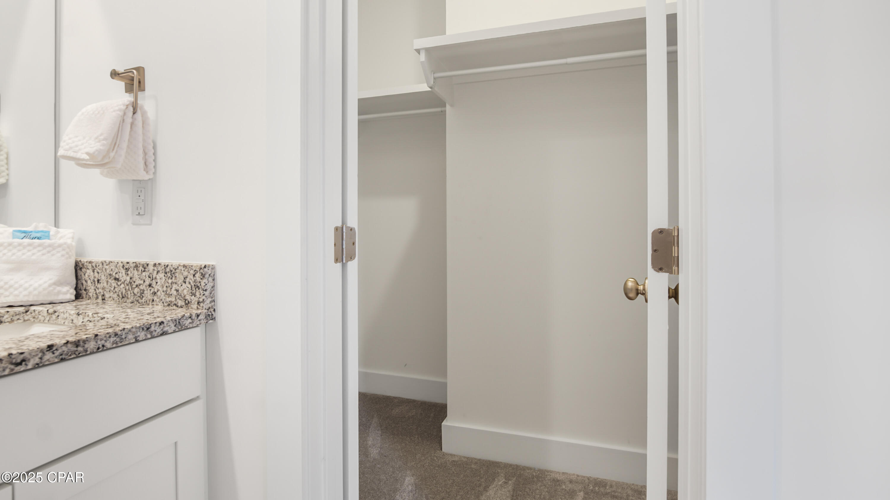 Ye6wmxgz7g5loxmrt1uairng2ukp78 Yvnu1kcjy_vm