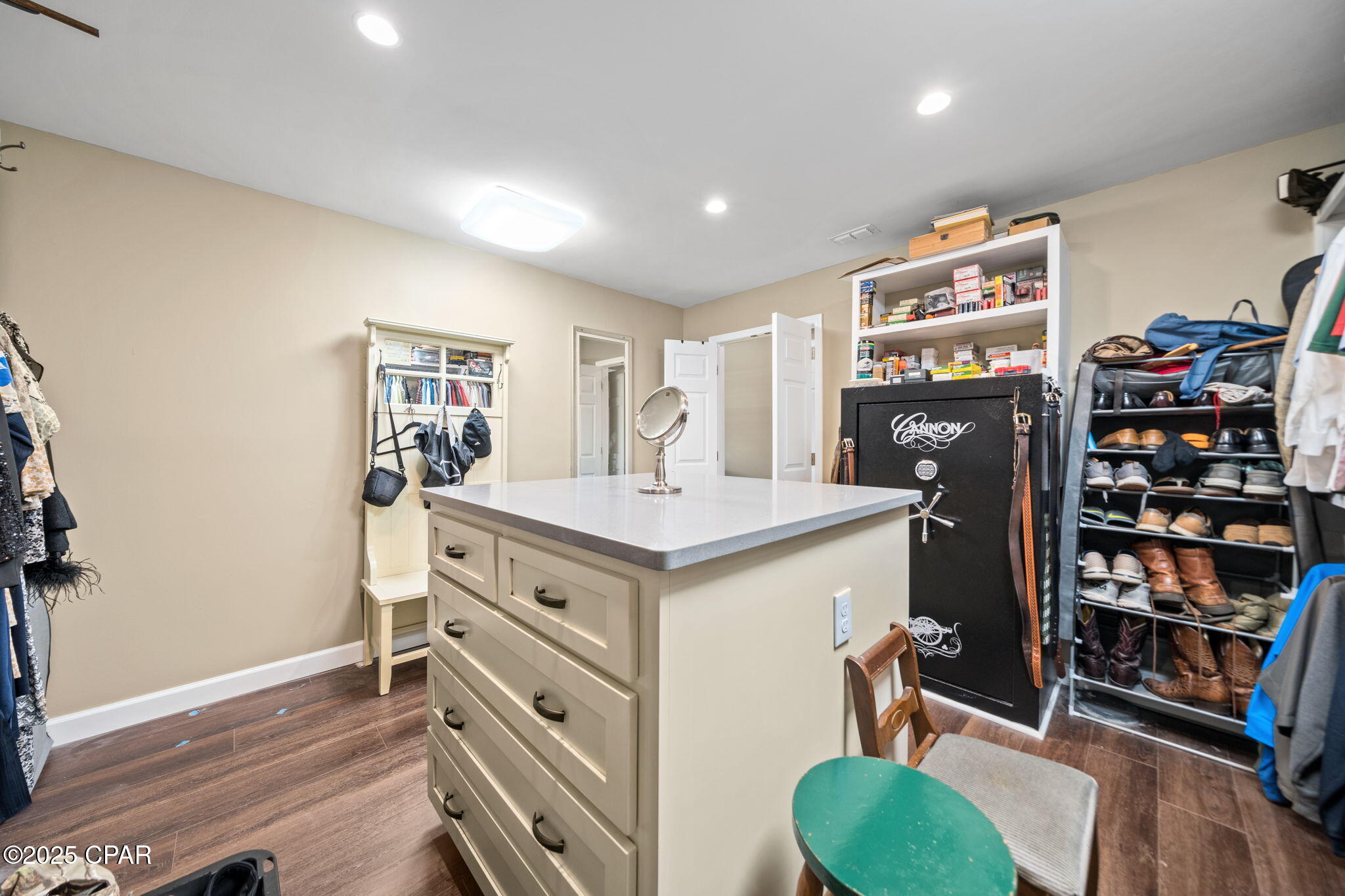 Ss__u0lqekapahvree1jam0yoryfp7sxzini7a0csio