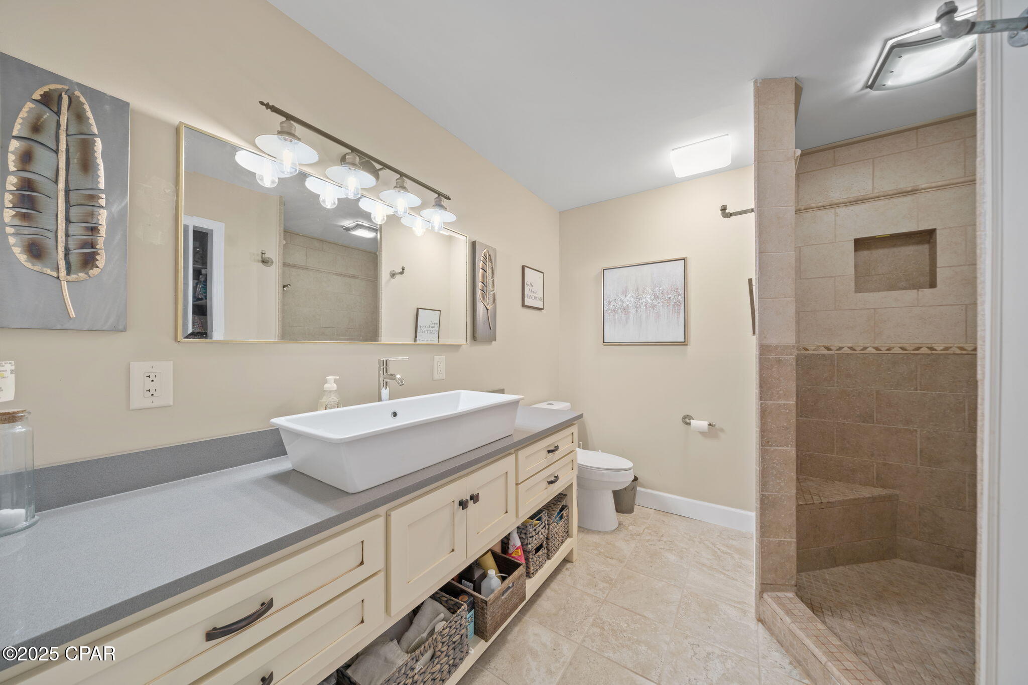 Ki2ecq1qlc12kzwz4pne7kbevn1s_lcbeksz2vh9jr4