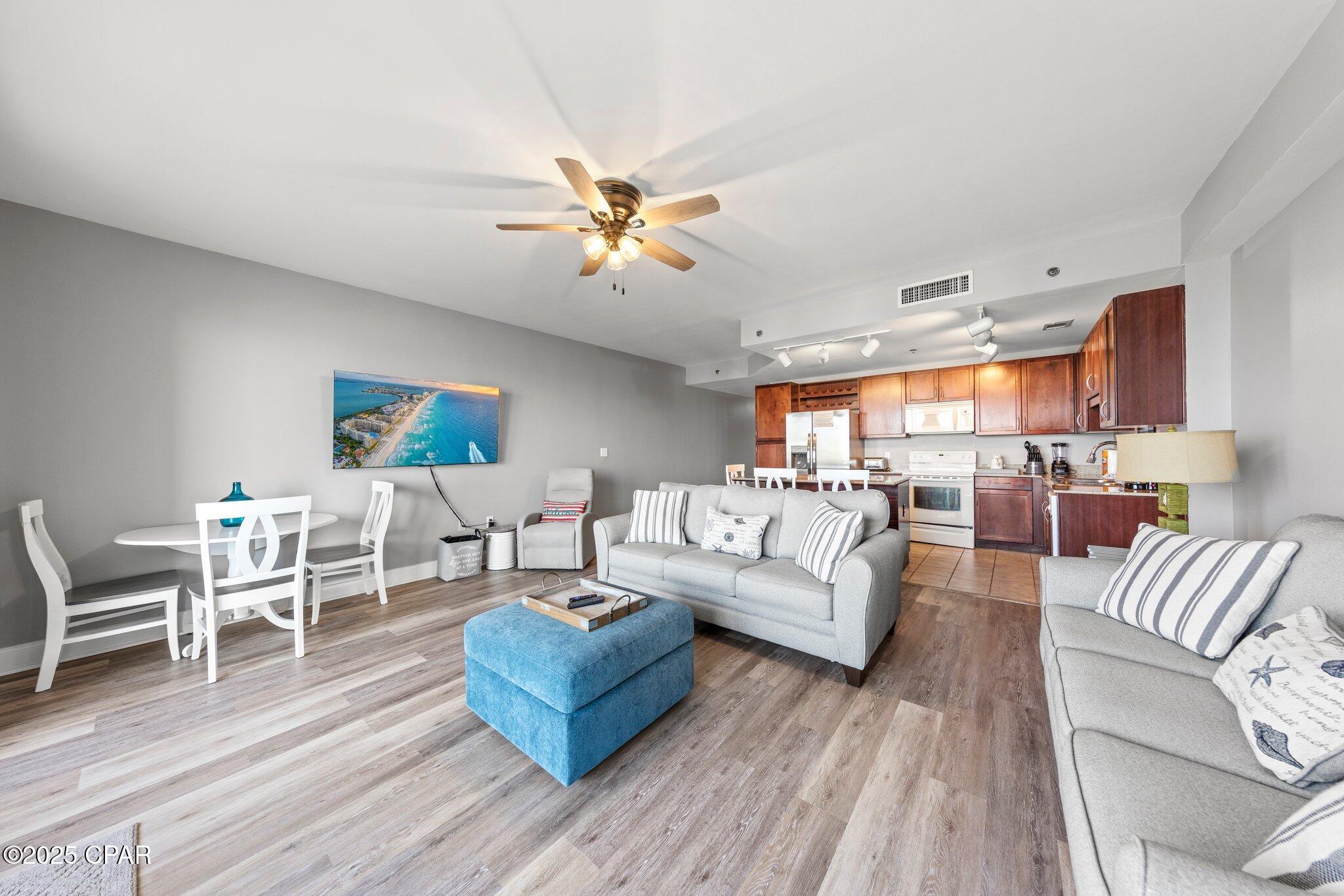 Qcfk3hvzswuvrkocnhll6dmzavnef V4qhayecn1 Xi