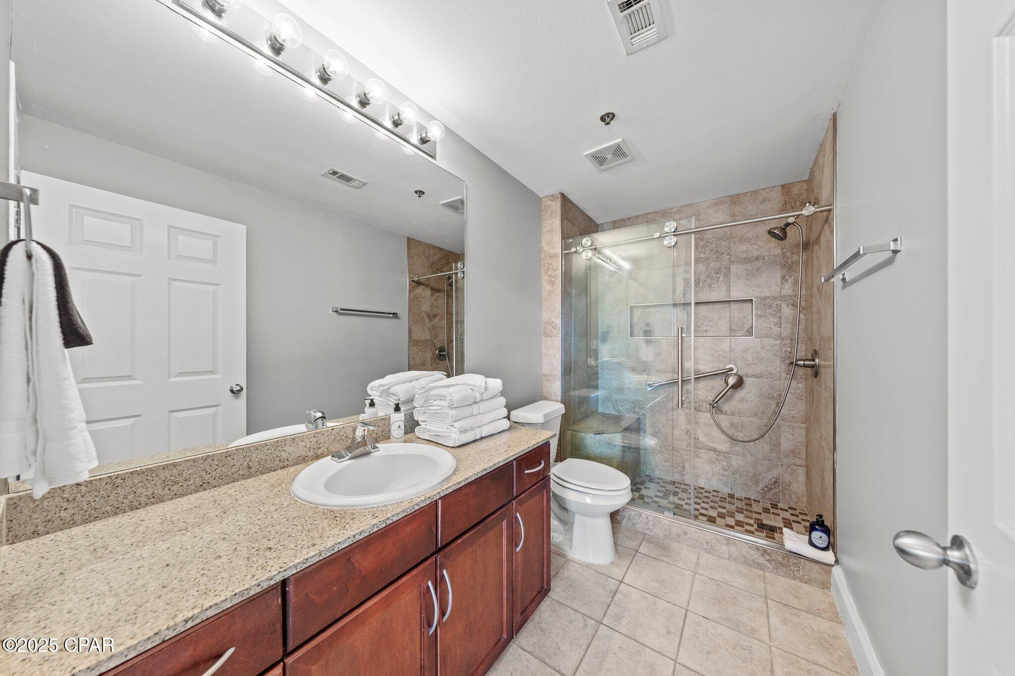 Vq0jlevd_lezvm2txpe55ncyp7oykpcj6ustjfzese4