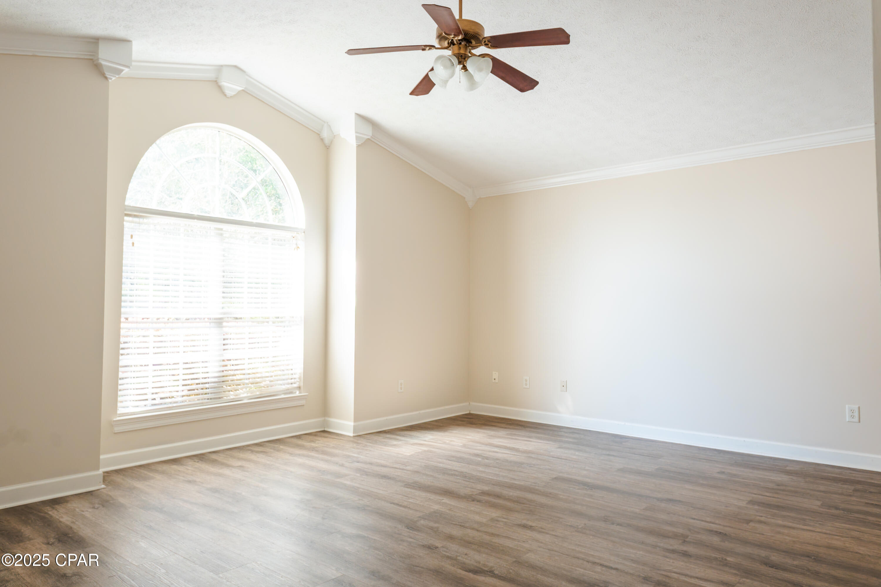 Dvcu4ryb01r4q5avvob9lduxbvl1kp60tyfl61o4d Q