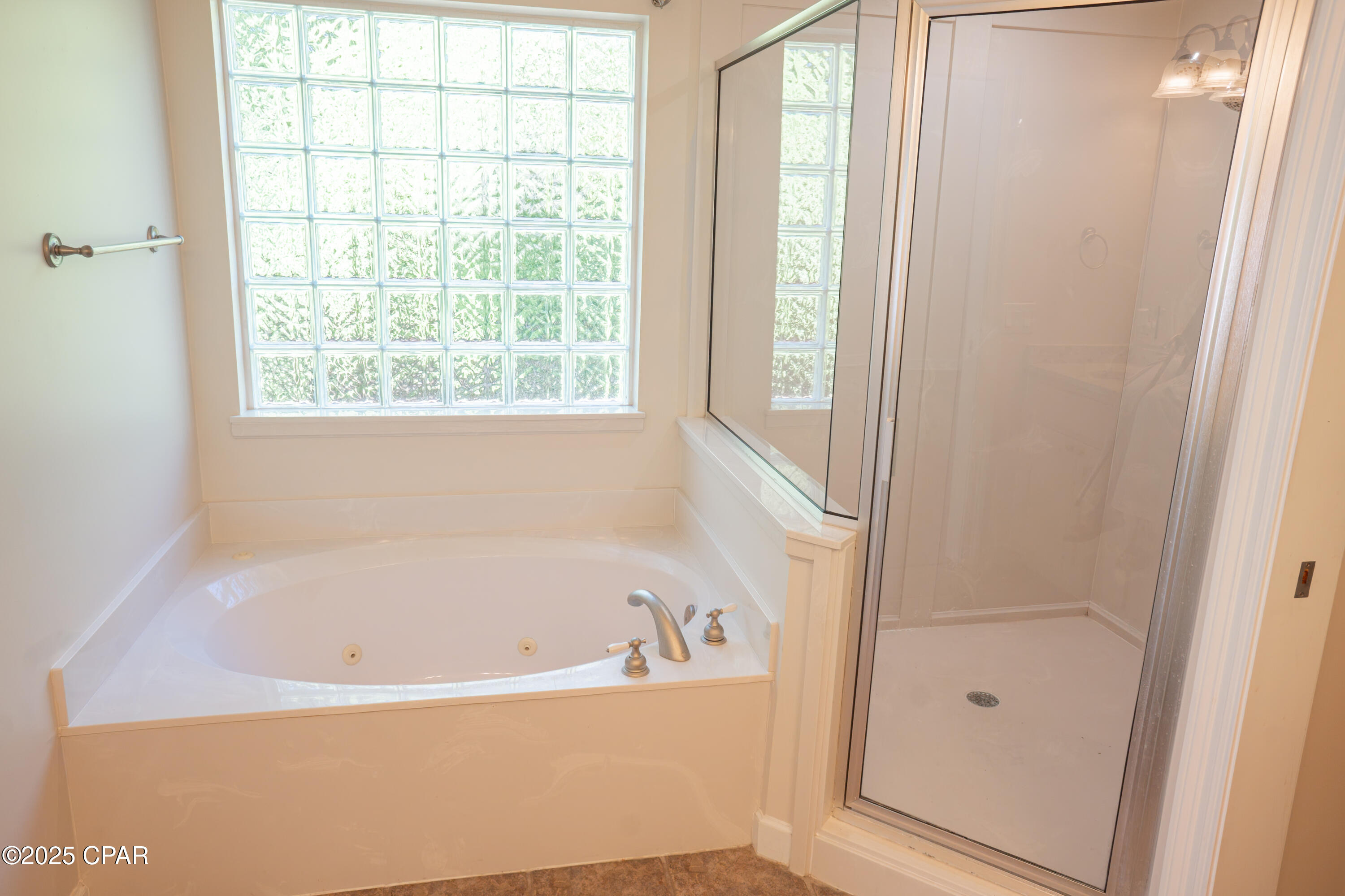 Xcv9e88r80a4mxqcxnrc9vcjqo88nsrycsf3wzc4ub8