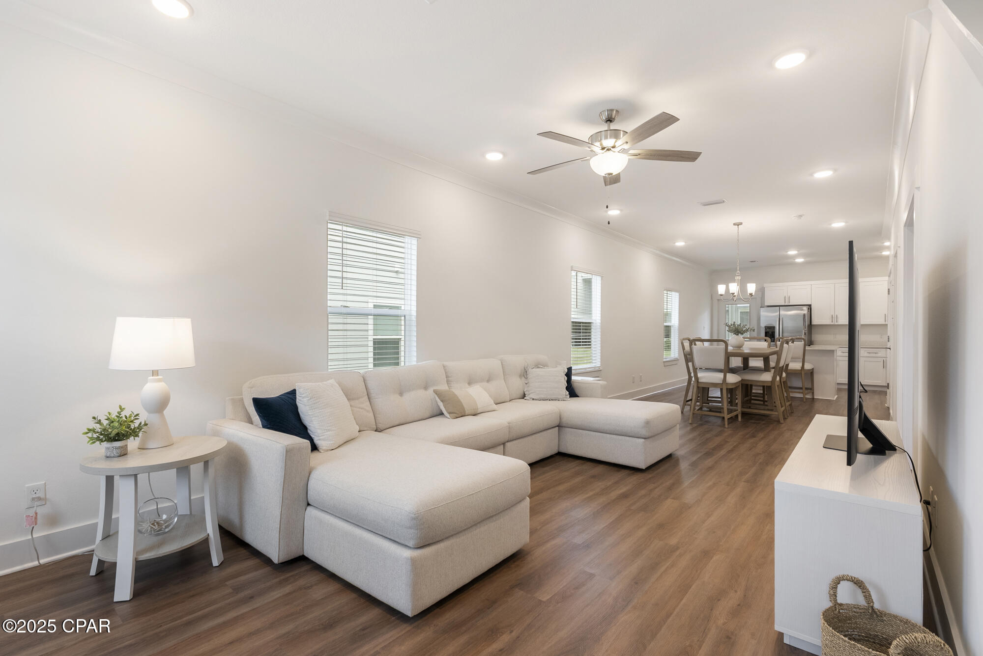 Yndlyouybia4i_8q3h7macdgnfy2hnyf9_s59xo Wwu