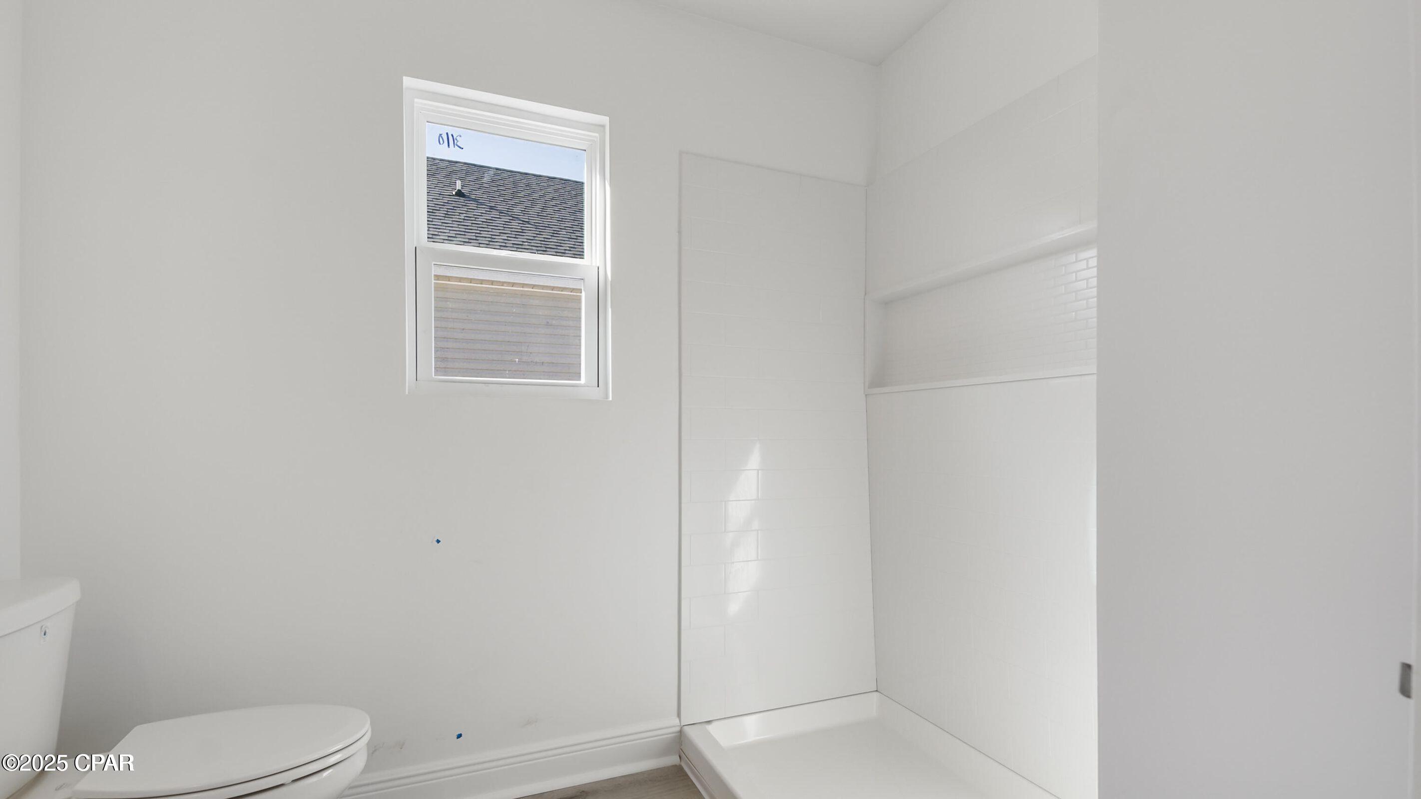 Euevdjzljczljx83pdph1hplsp3g Vjp689lc9g4iqa