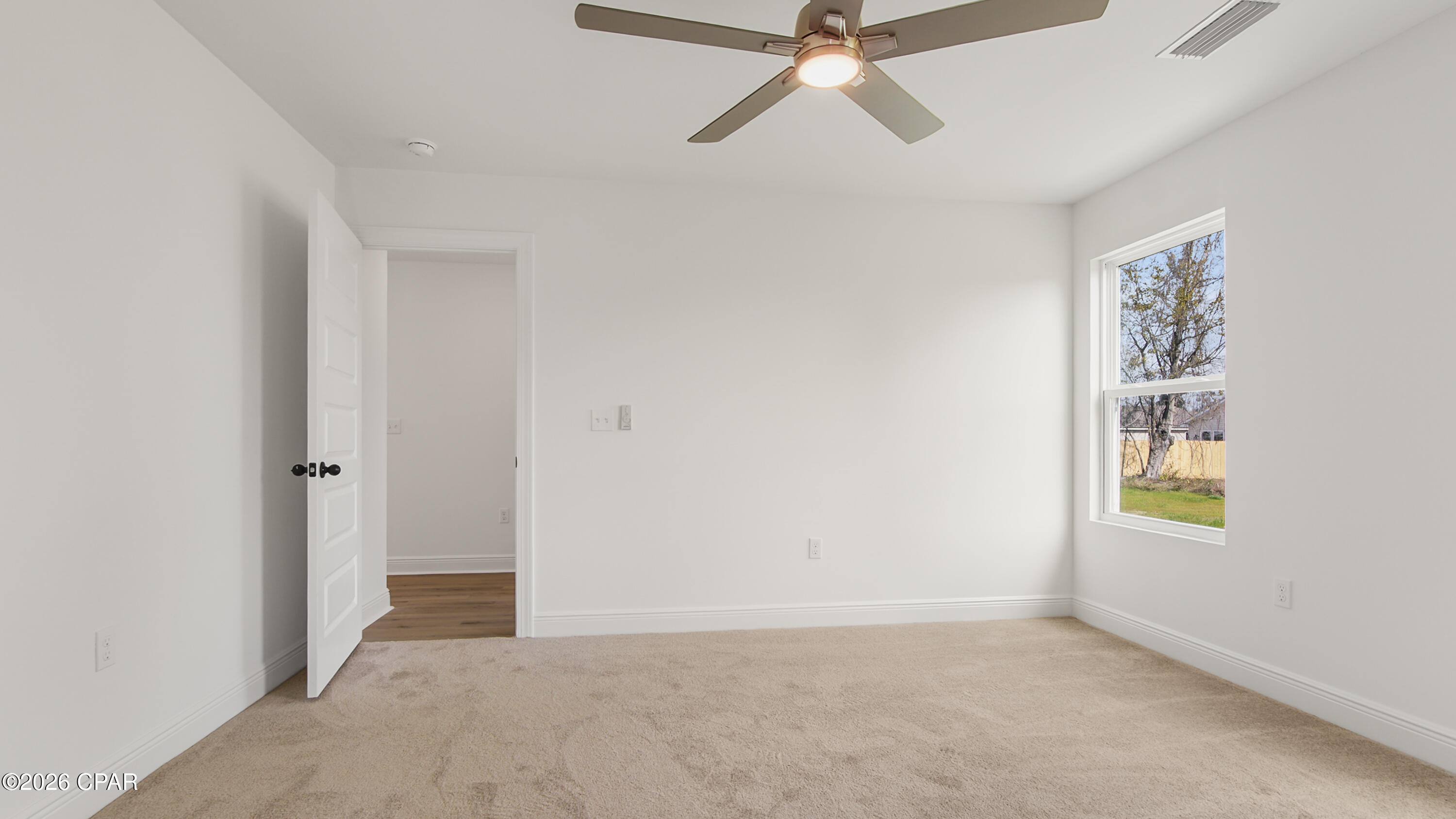 0lihudpxvh4wdisl41kf_1mynnaz3egaay4_agxmrzq