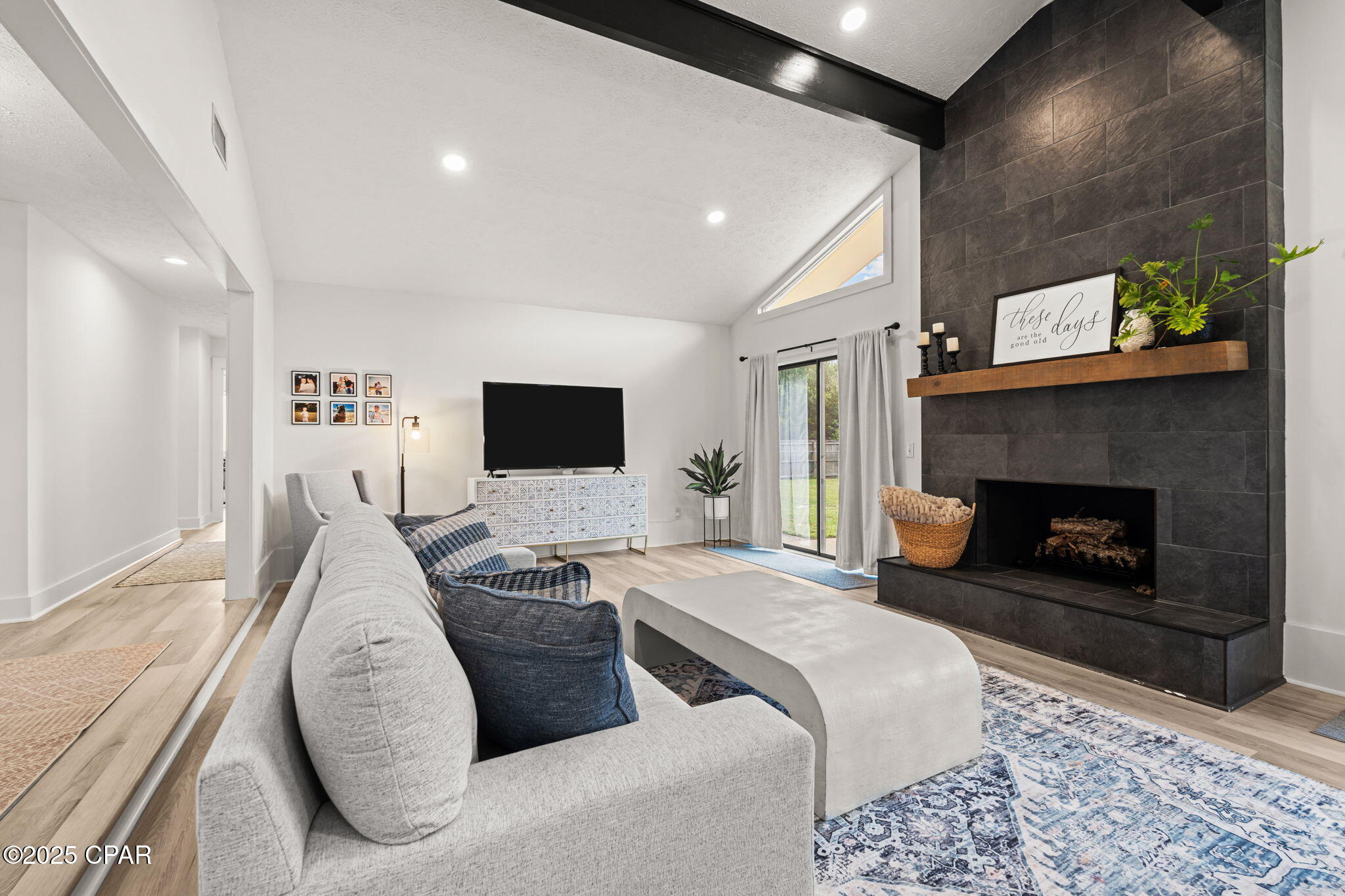 Cdiulnbyg3zzsn7ayidxa9lmfdr2nb0xbpz2jg1fslm