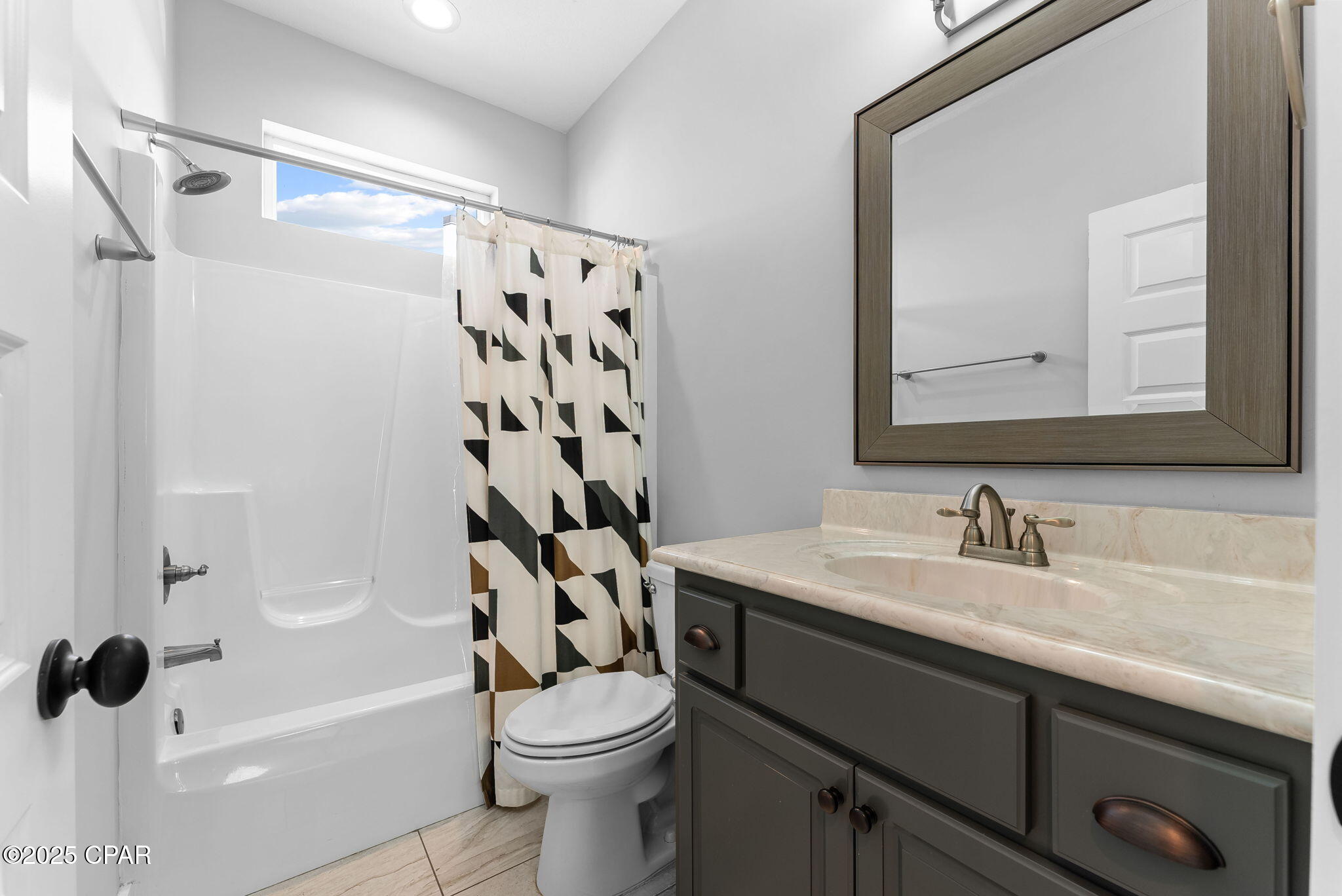 Hgtjknikcojyio7q0g93lk3etlan 4hvdxxbhjuh9iu