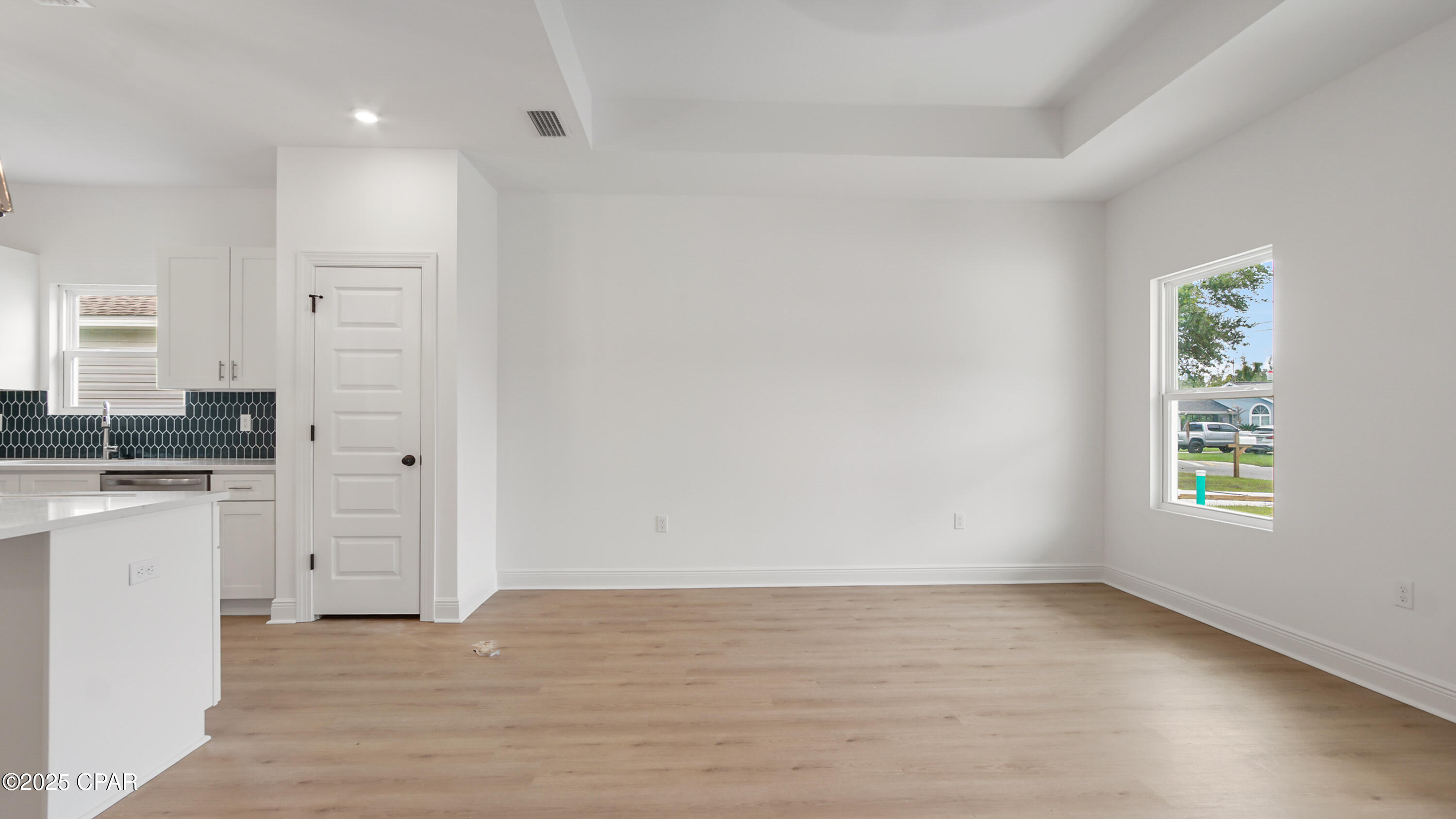 Image 12 For 1547 Chandlee Avenue A