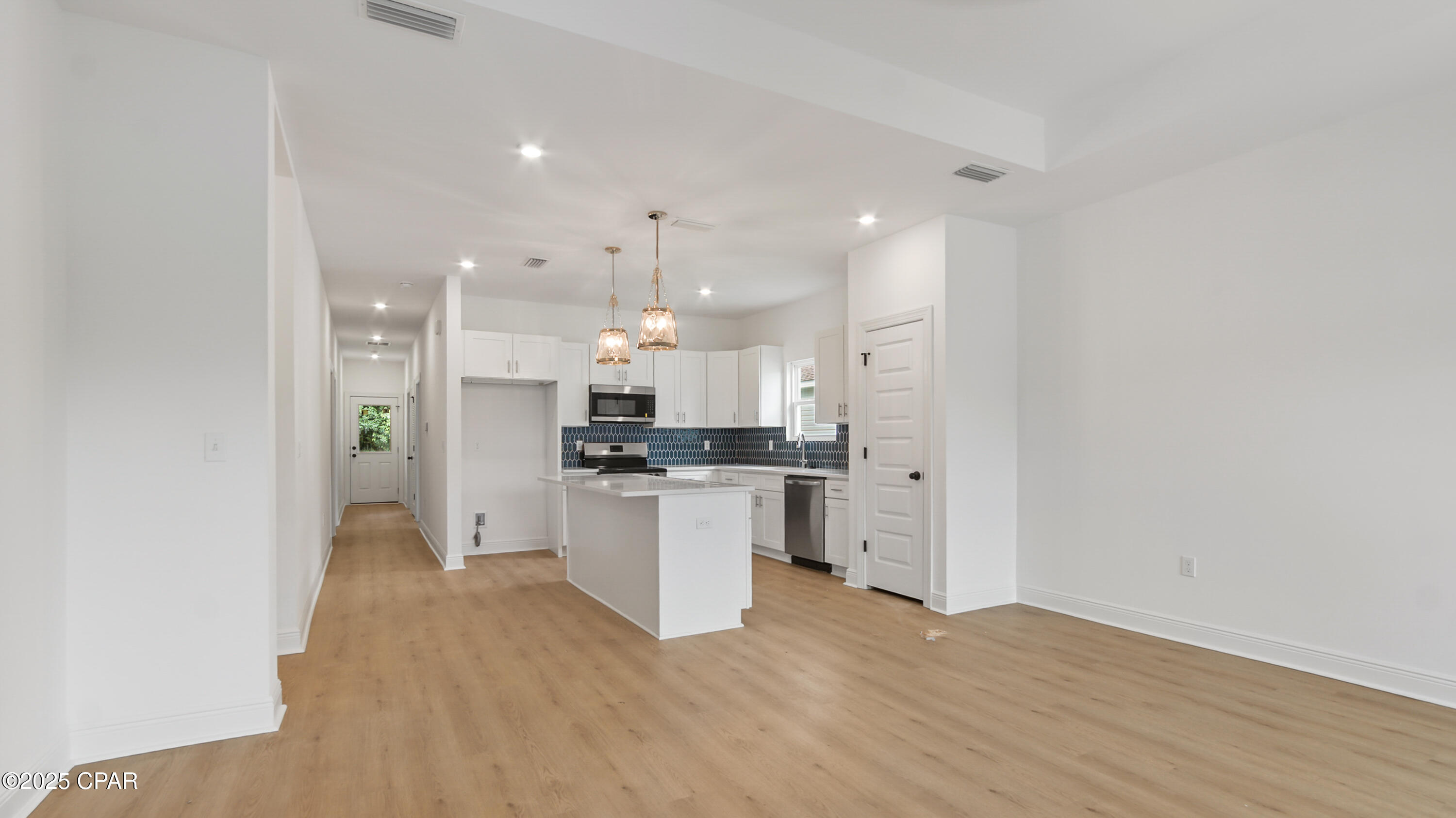 Image 13 For 1547 Chandlee Avenue A