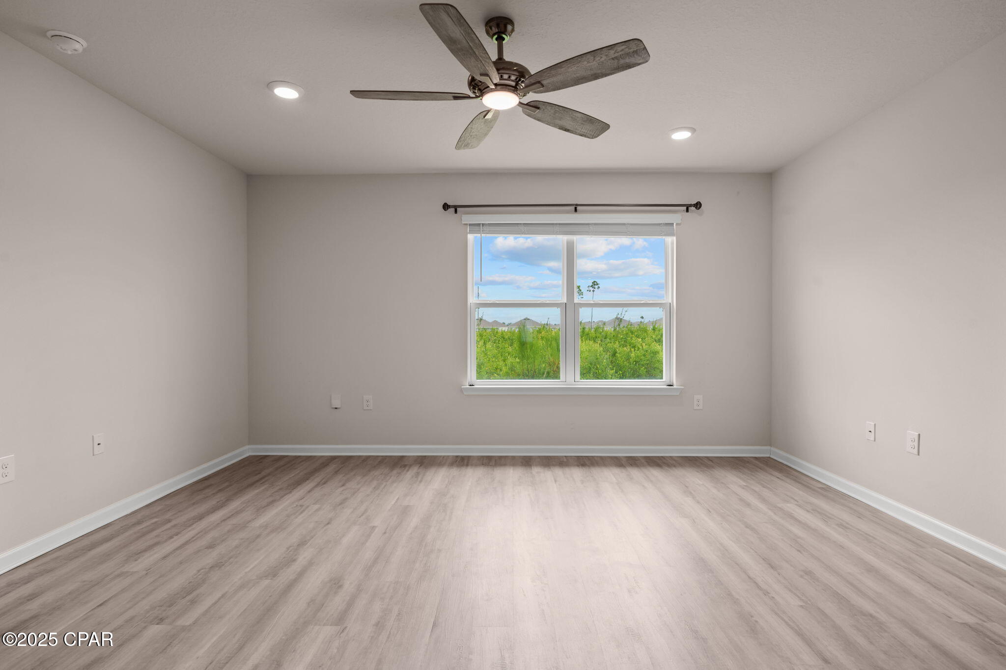 8gzzfpoez2 M Cpnjb3 U7juaztcmh9oonrr3kqezdo