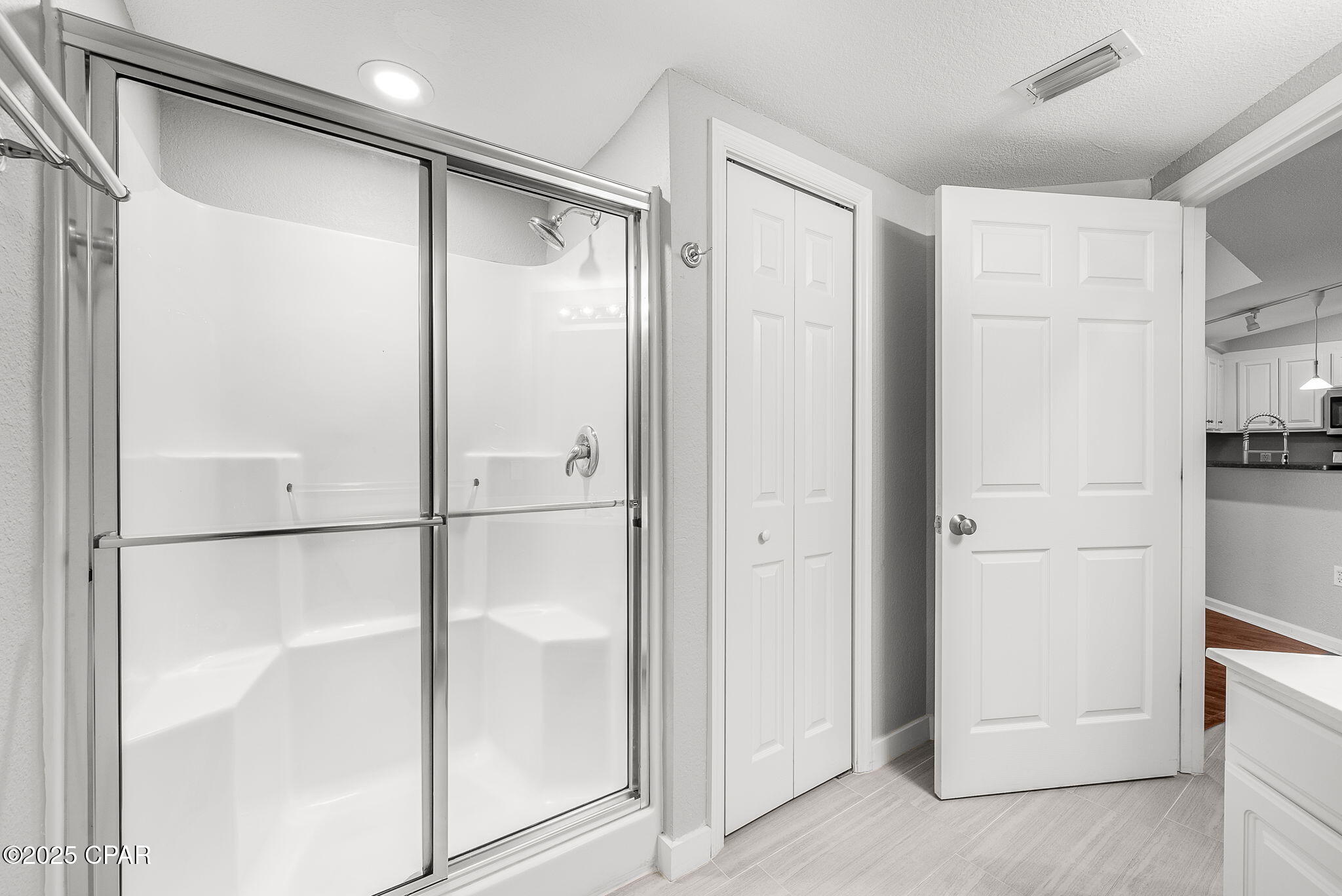 9se4ymvro6xc Byflkkmznxf1yjbibapxmkyu_pnkne