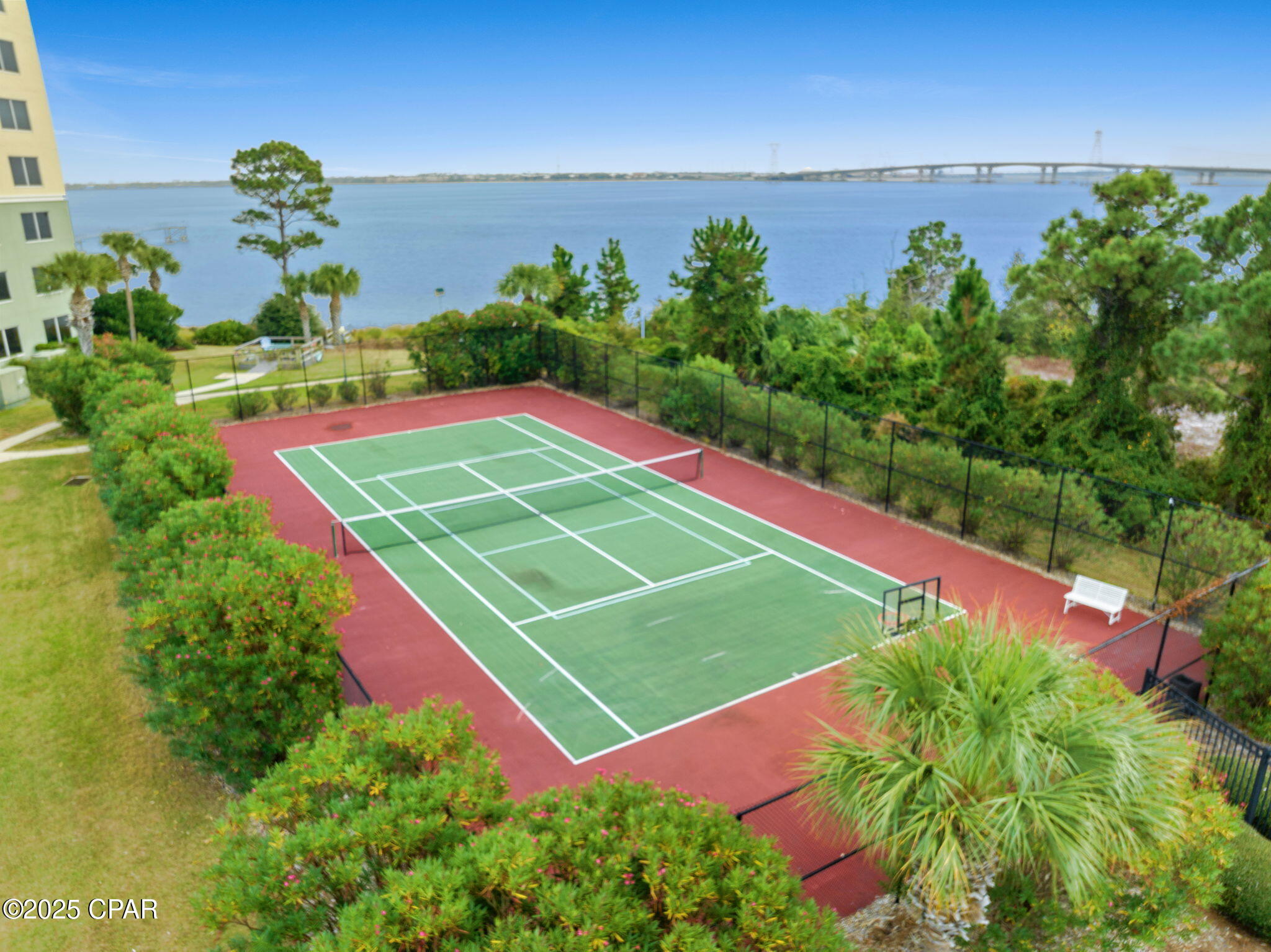 Sv_4pg9ocgoj5swsriub_a1kmoohyxrwzqfr7cph2gw