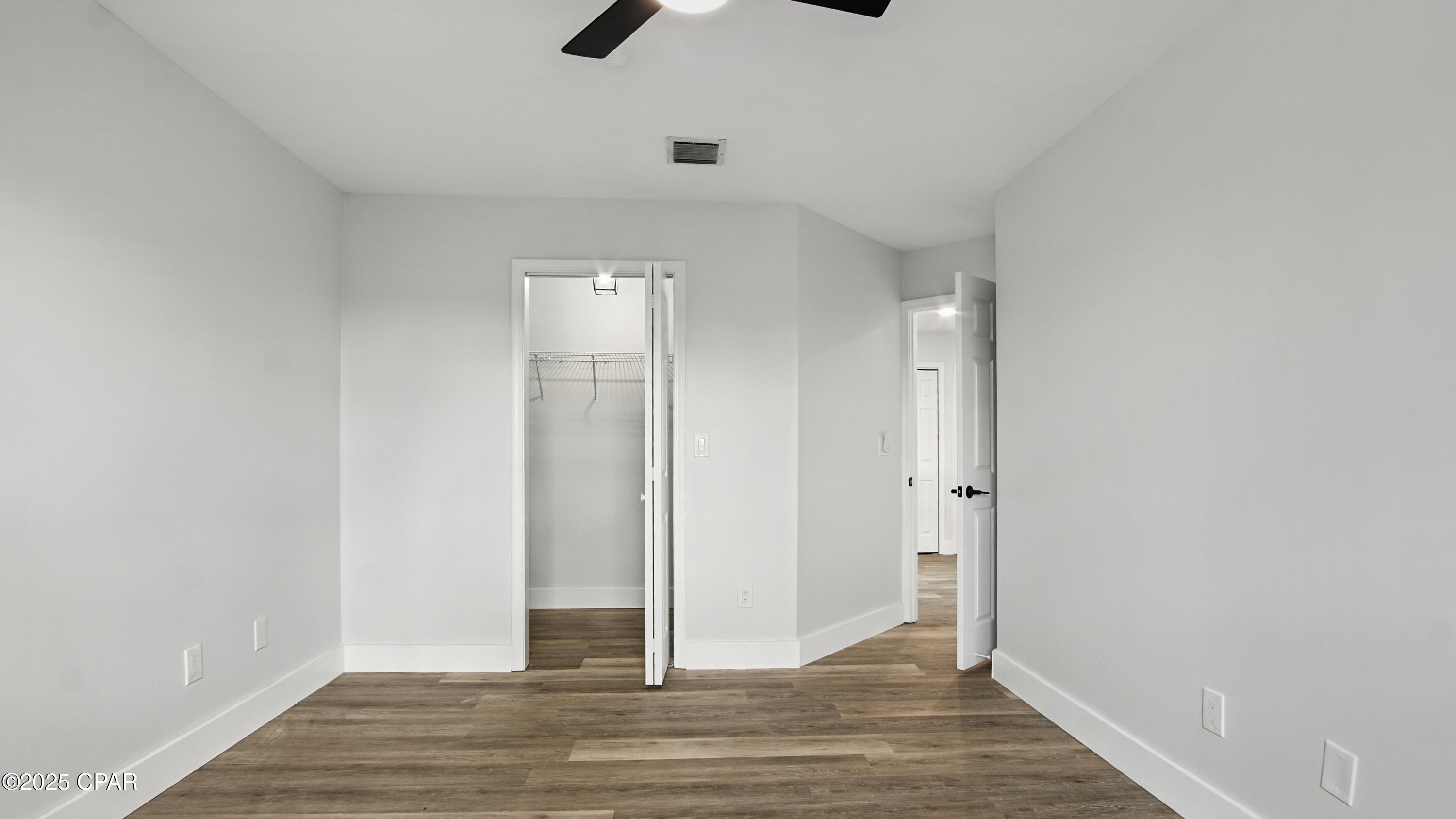 Rblyqnvauqjudv93b433kkfrwatzl5iulxinsmvf8cq