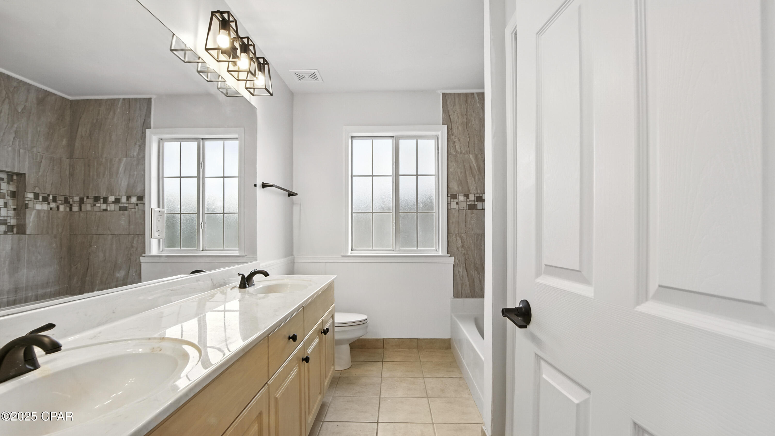 4mk3xziyiymbsv7vcgyoqu8nudijx6mhneii43ph_dg