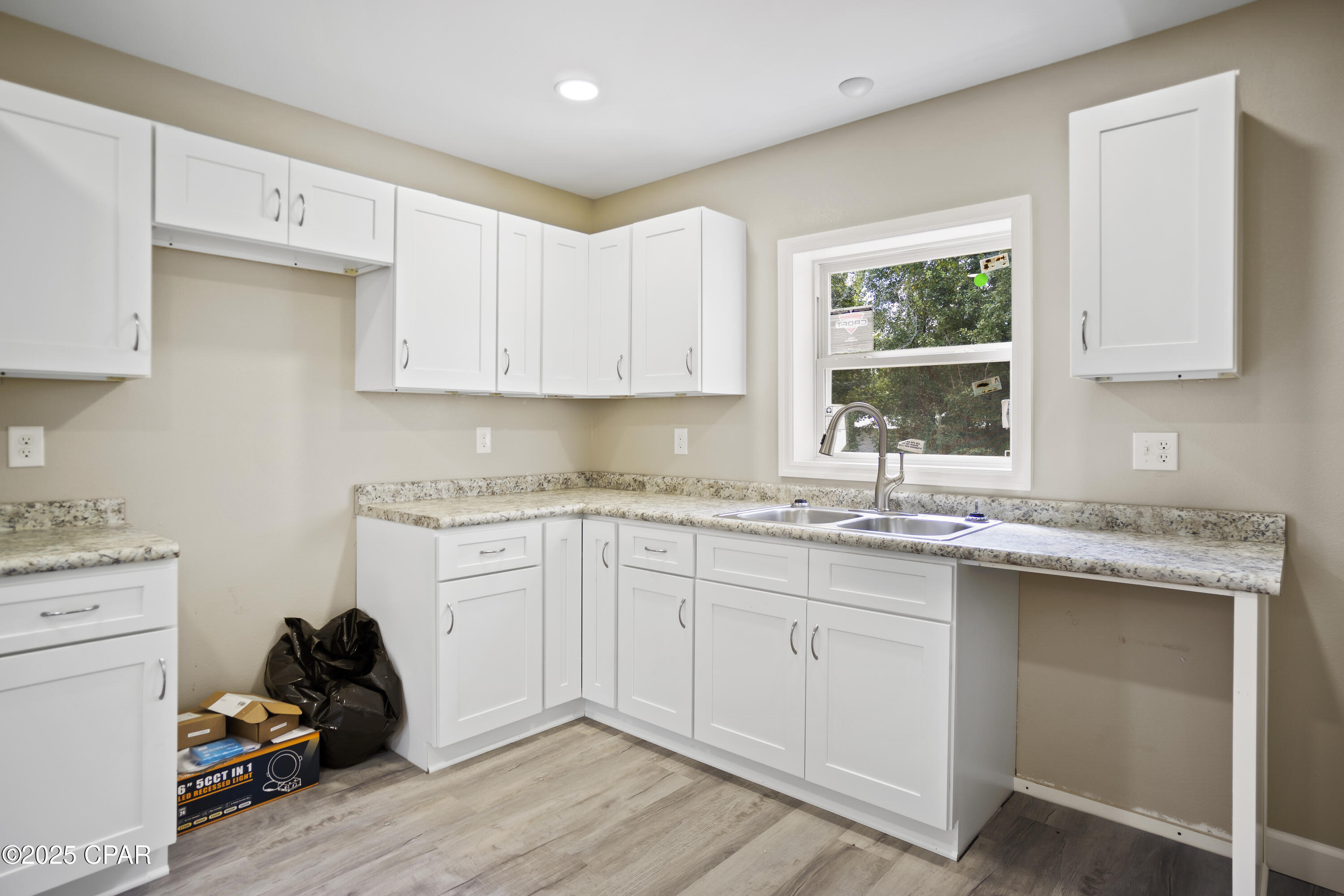 8wuperxi2zawy0obvjsu_ovv7vomjbcdzz8va Dw7 4