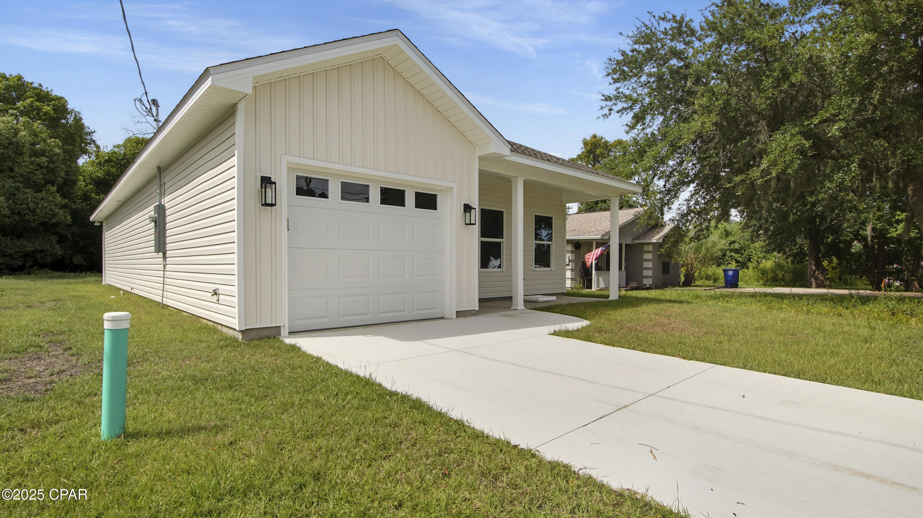 B2znu5rhi2i48fc_6 Sffubl6g1sj7rf Ymoqefsg1c