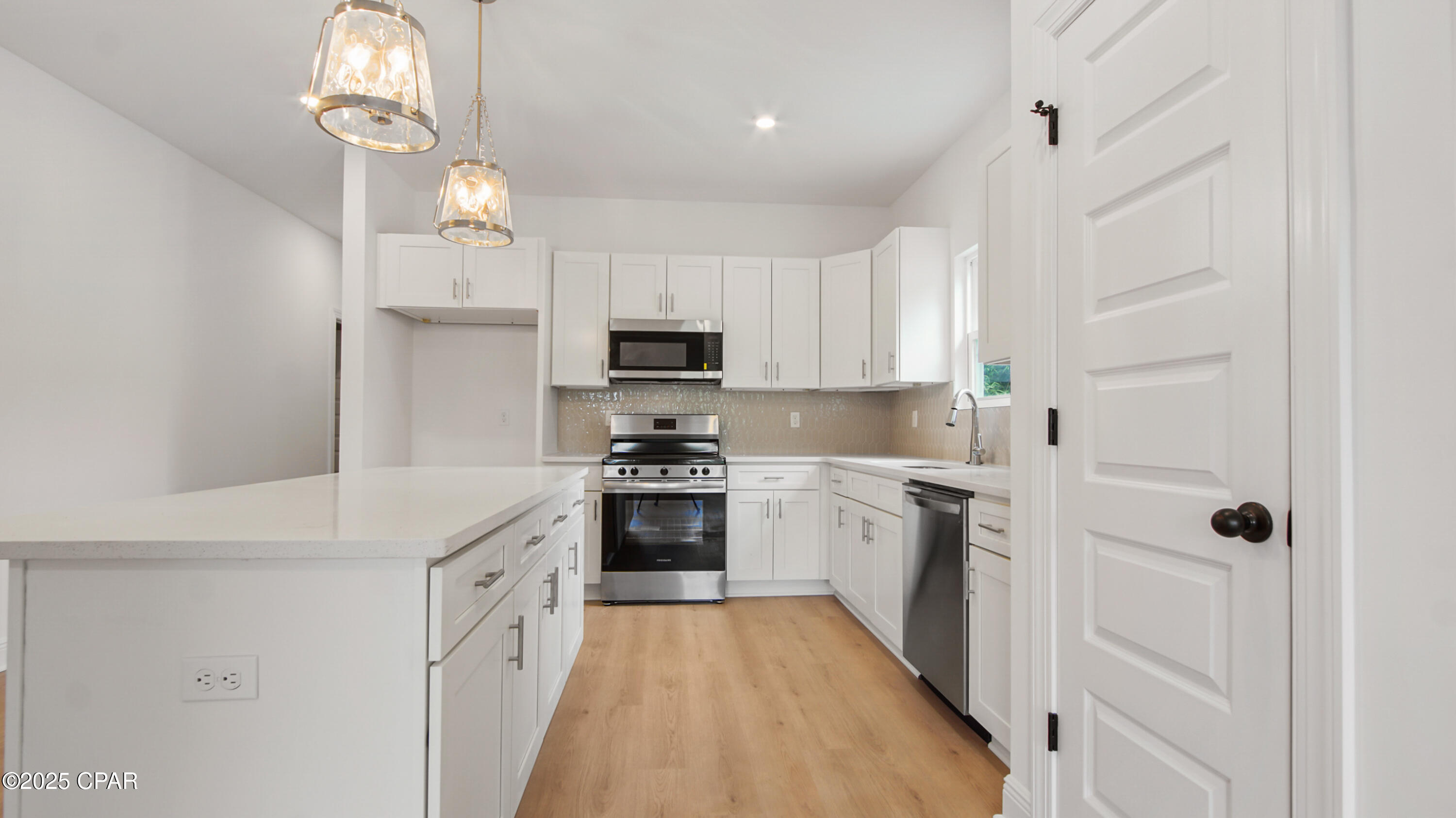 8fjkkk3lmry Xjx_owwvw0bdtxf__stbot9cz 0bwmy