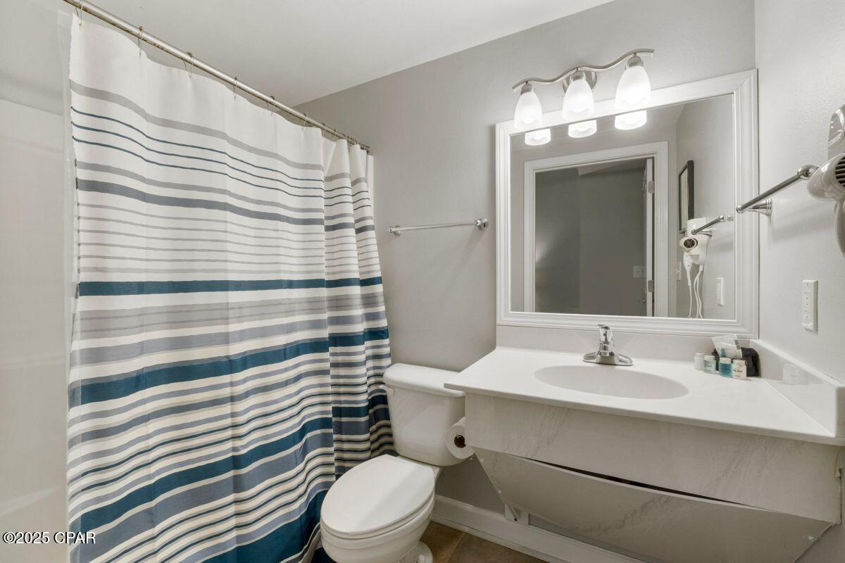 Ujoesjz7e_rr31qumfpqgrxqftxk5v6jvvc_rba0vgs