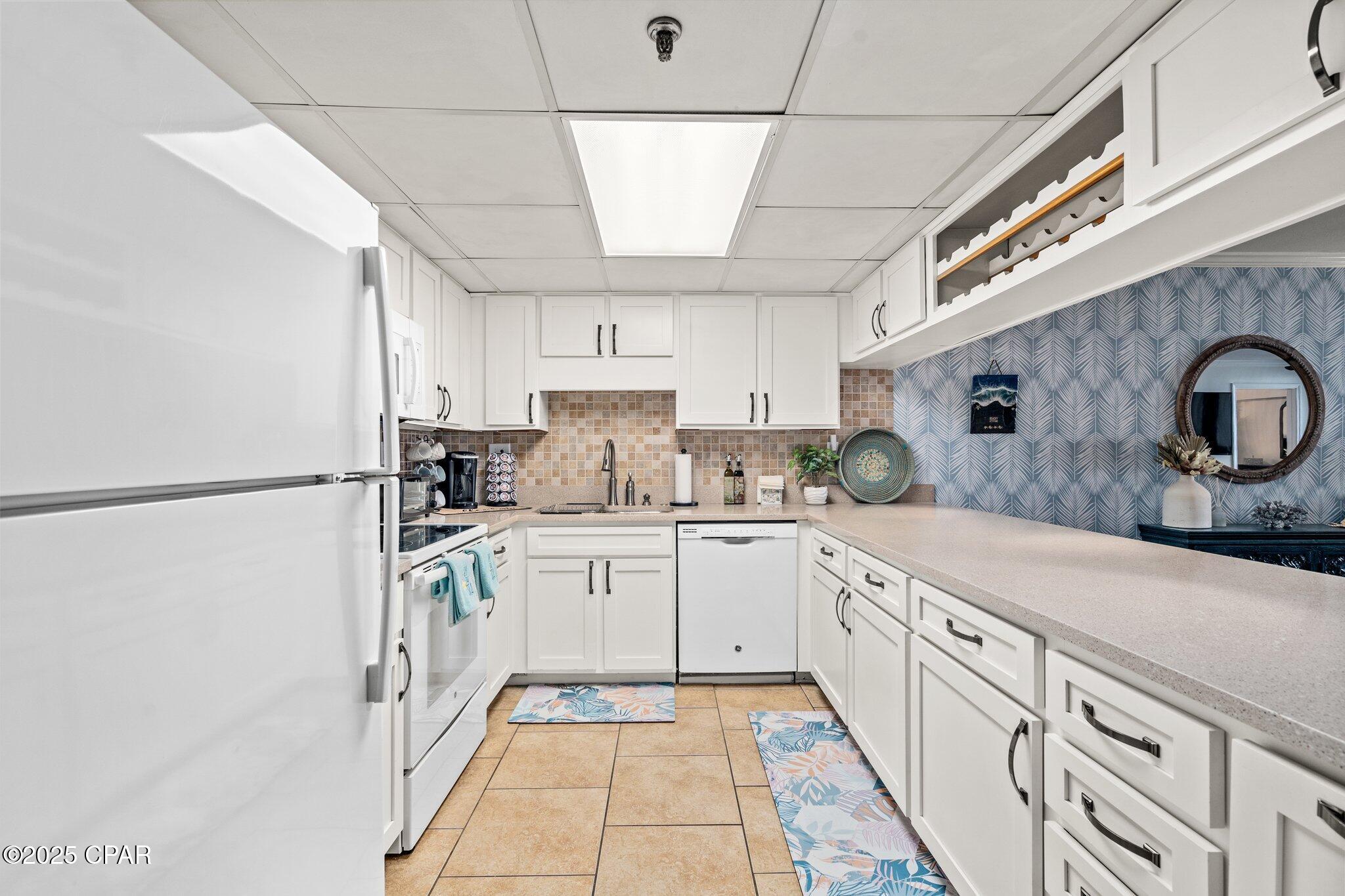 Image 6 For 6201 Thomas Drive Drive 1606