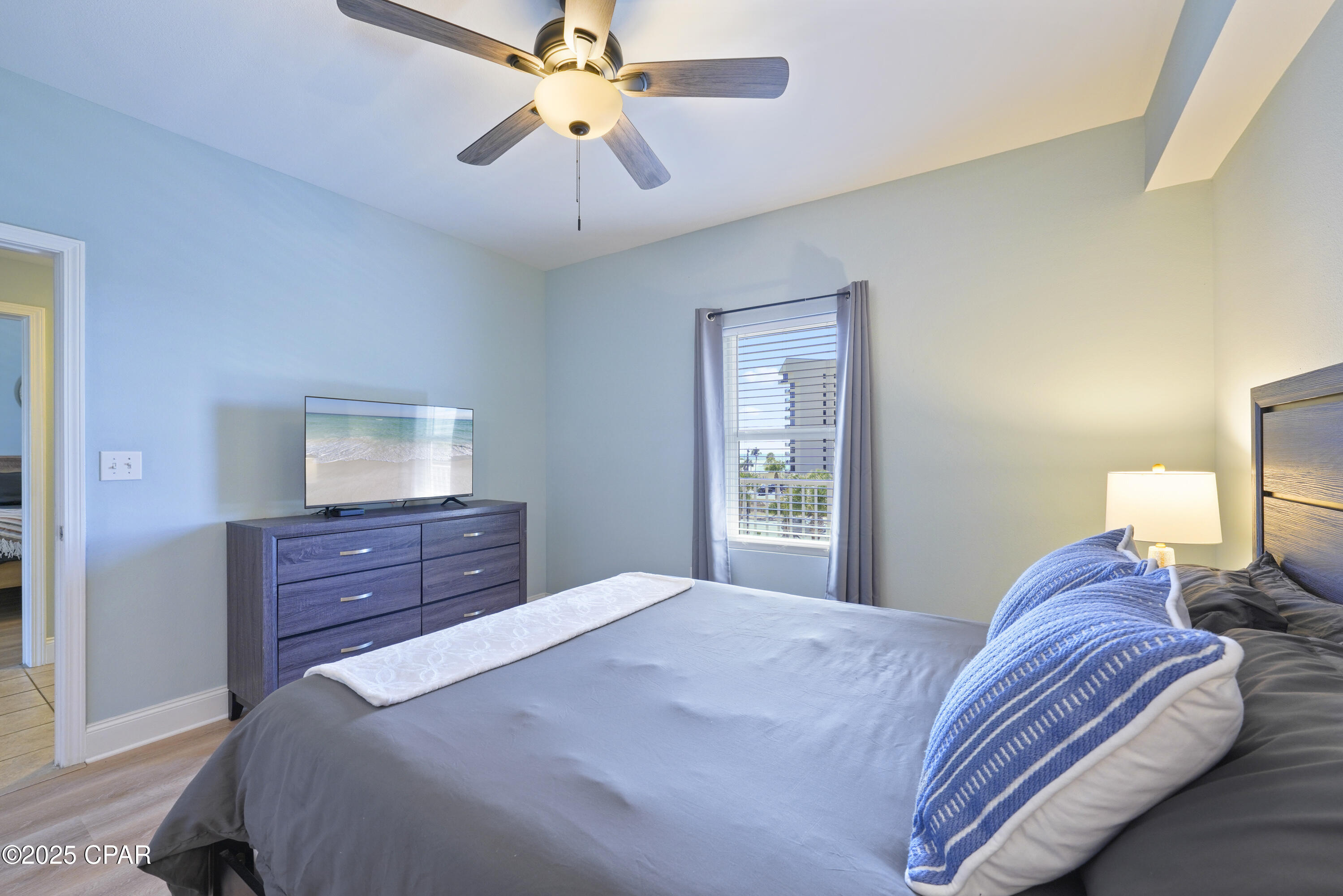 Image 25 For 9860 Thomas Drive 212