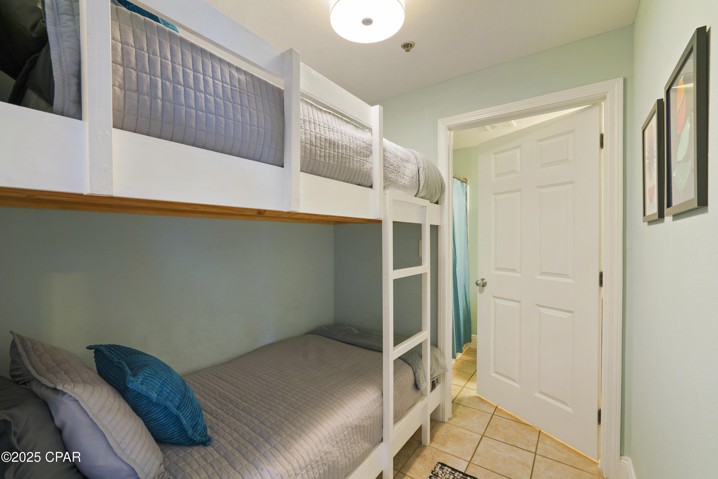 Image 31 For 9860 Thomas Drive 212