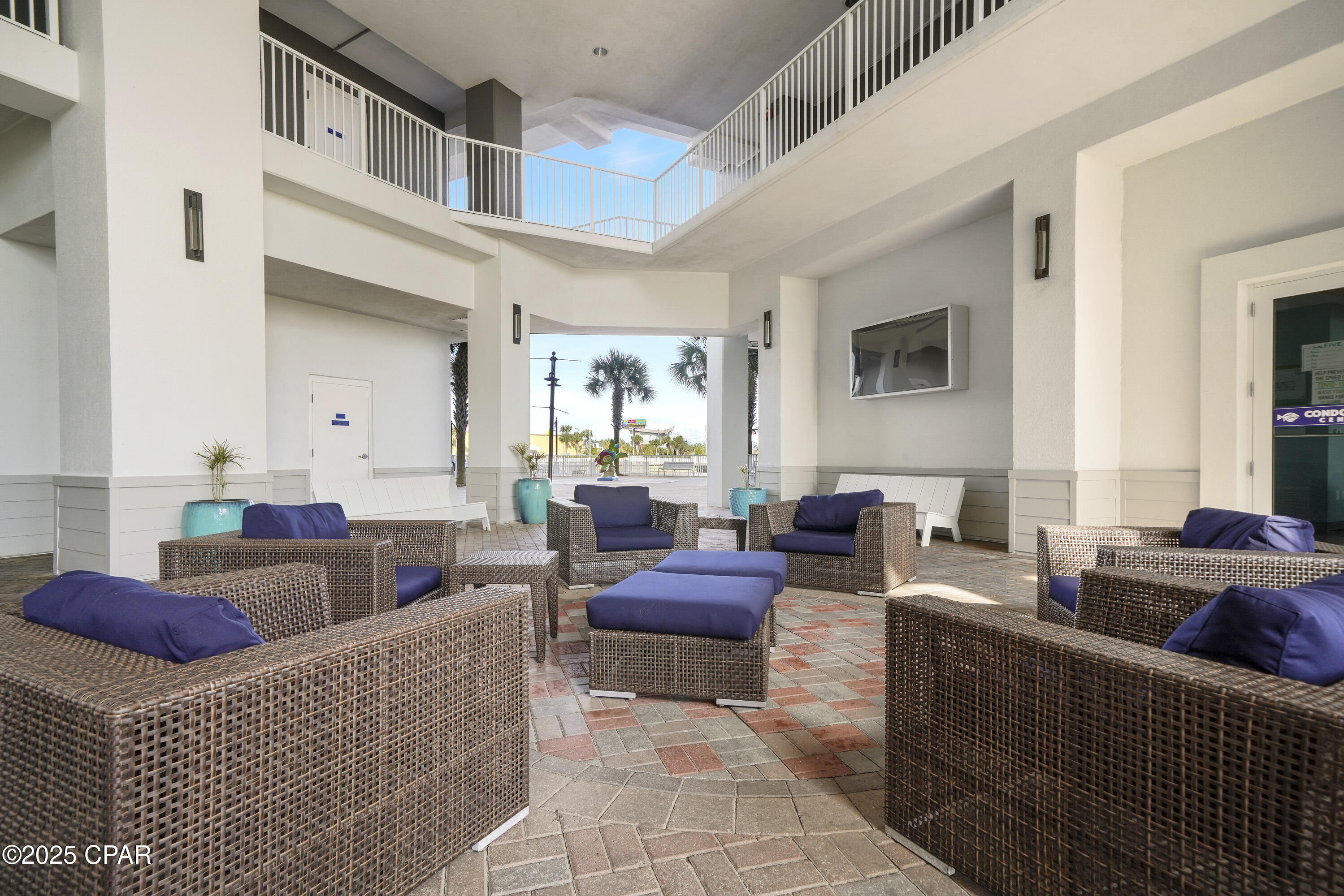 9pia6ly7y5nxdaujn9qkezfi3kbbs_8fs4_vu5ms7qw