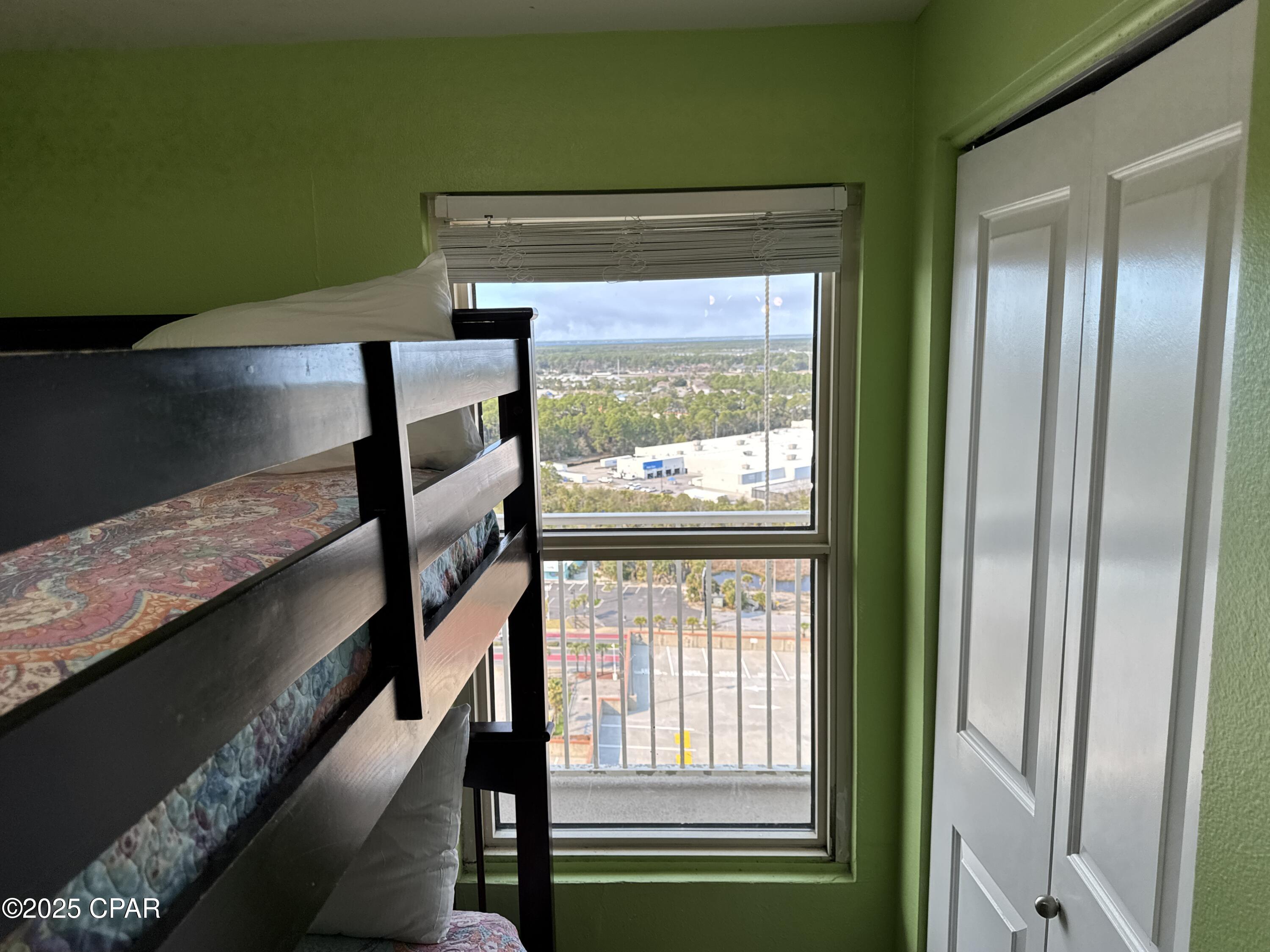 Image 18 For 9900 Thomas Drive 2016