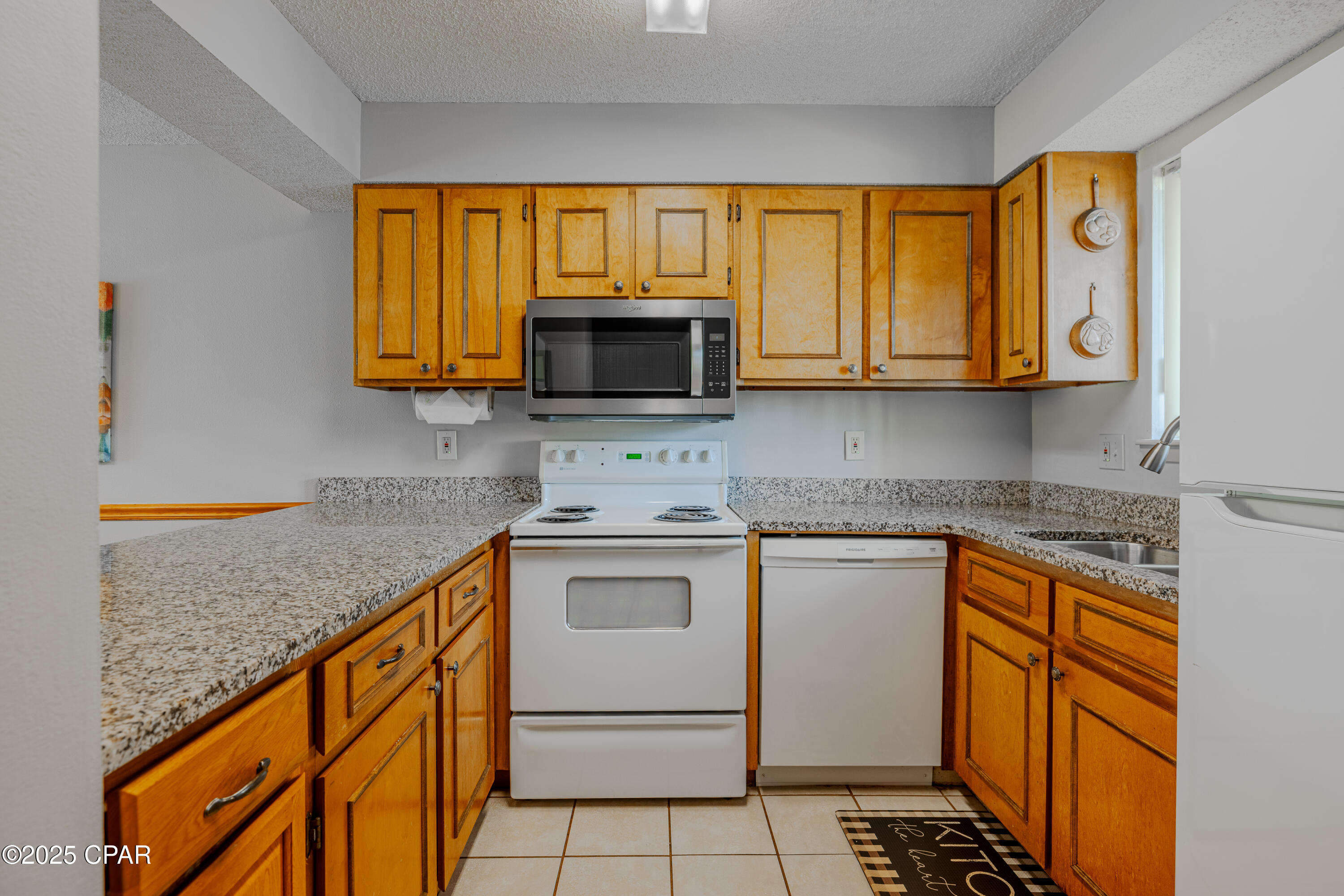 Fyzzd4rhwt3zpzdorsmbdjax61y6qecuuzvt6dp5dxk