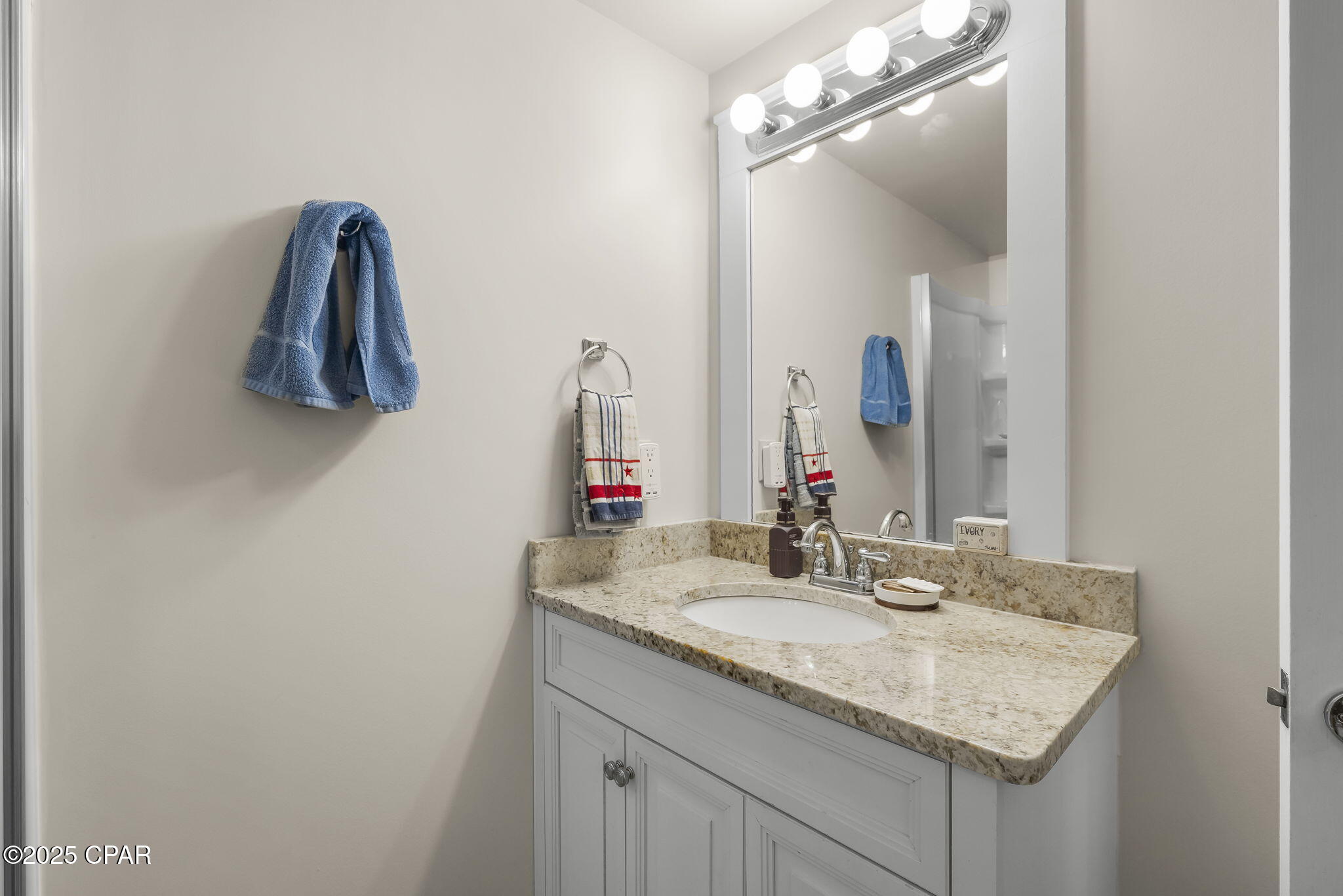 Mlz_0qymslq2uusf_gmtm3htooiqhkhj5rgnbtbvite