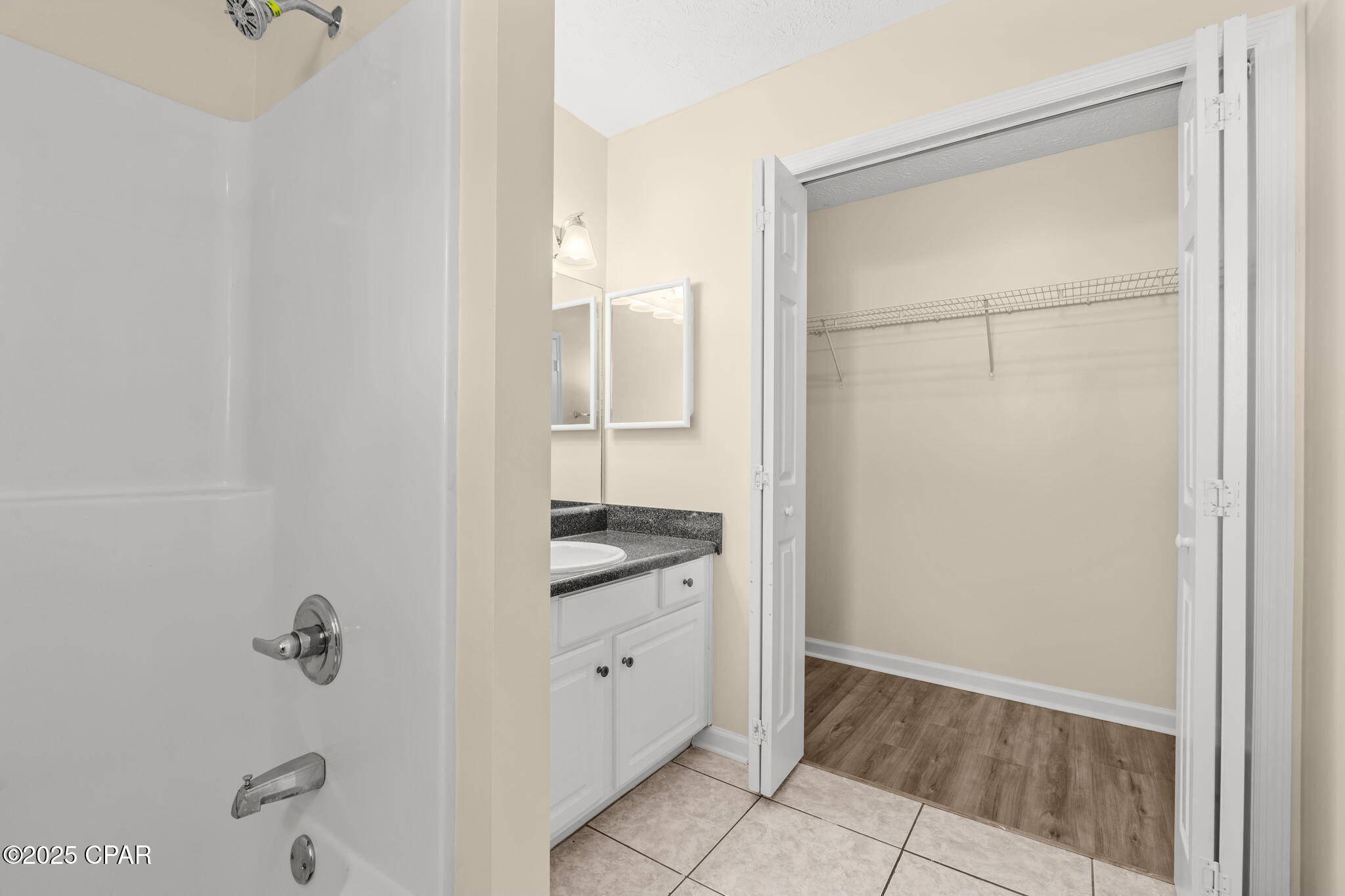  K69ol27qp1v_urpi3uwj14v3osl Blppehhqmunnfm