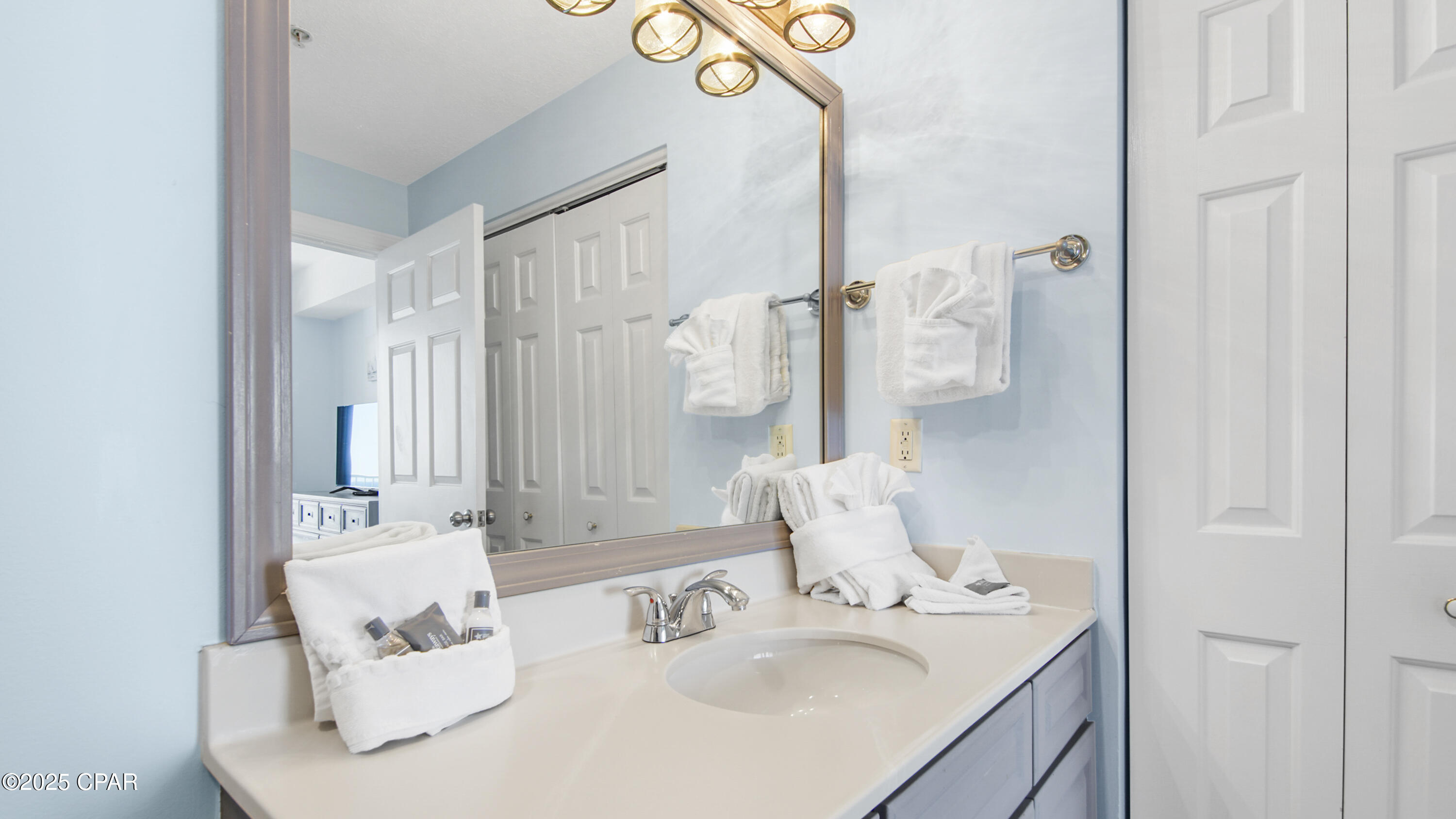 Ktyvvmbwsz2b7rrsteio0i8td_l  Wsdeurravkbboc