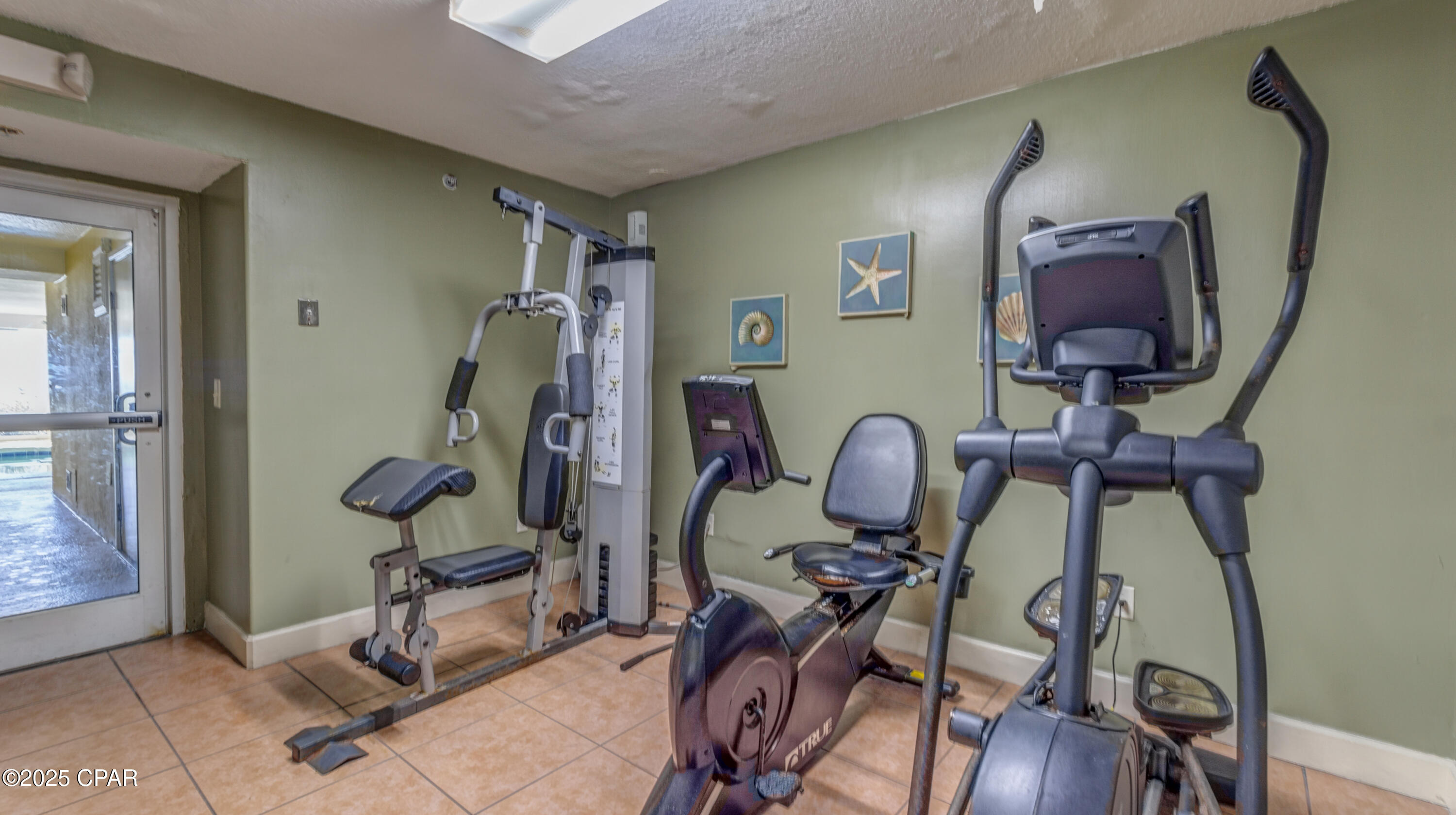 Rbm1tailnqjzpkbsy_ulqnc1fp8uh Bn Upvvis2lm0