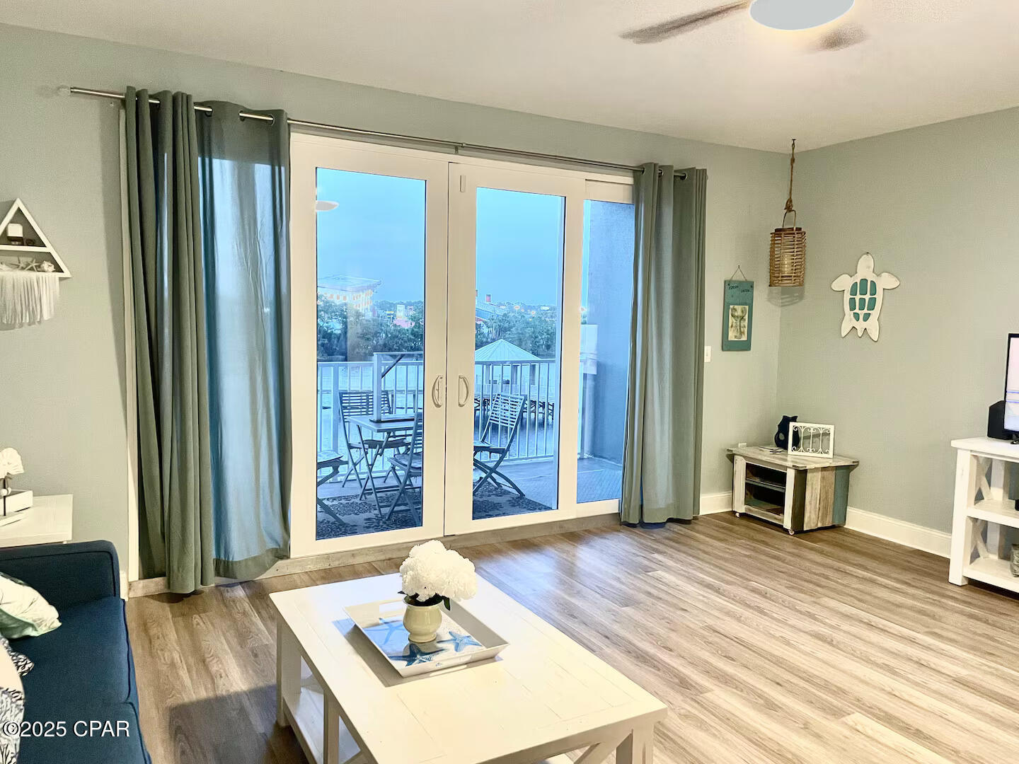 Image 4 For 9860 Thomas Drive 217