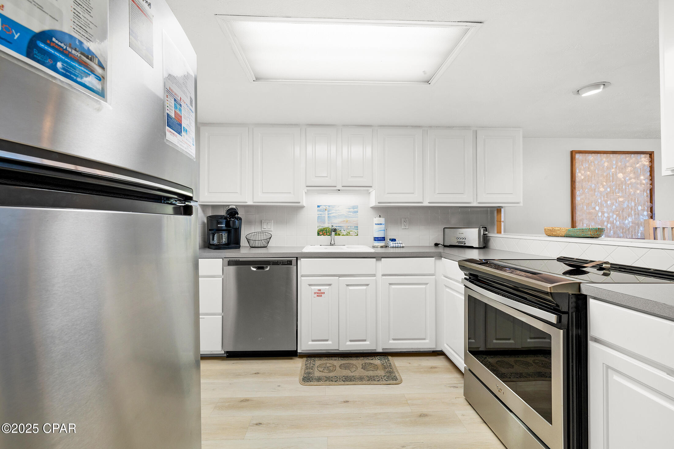 W D1u0j2t3hju3habkjk3jyxh7oyq Twk3jwdhjj Mw