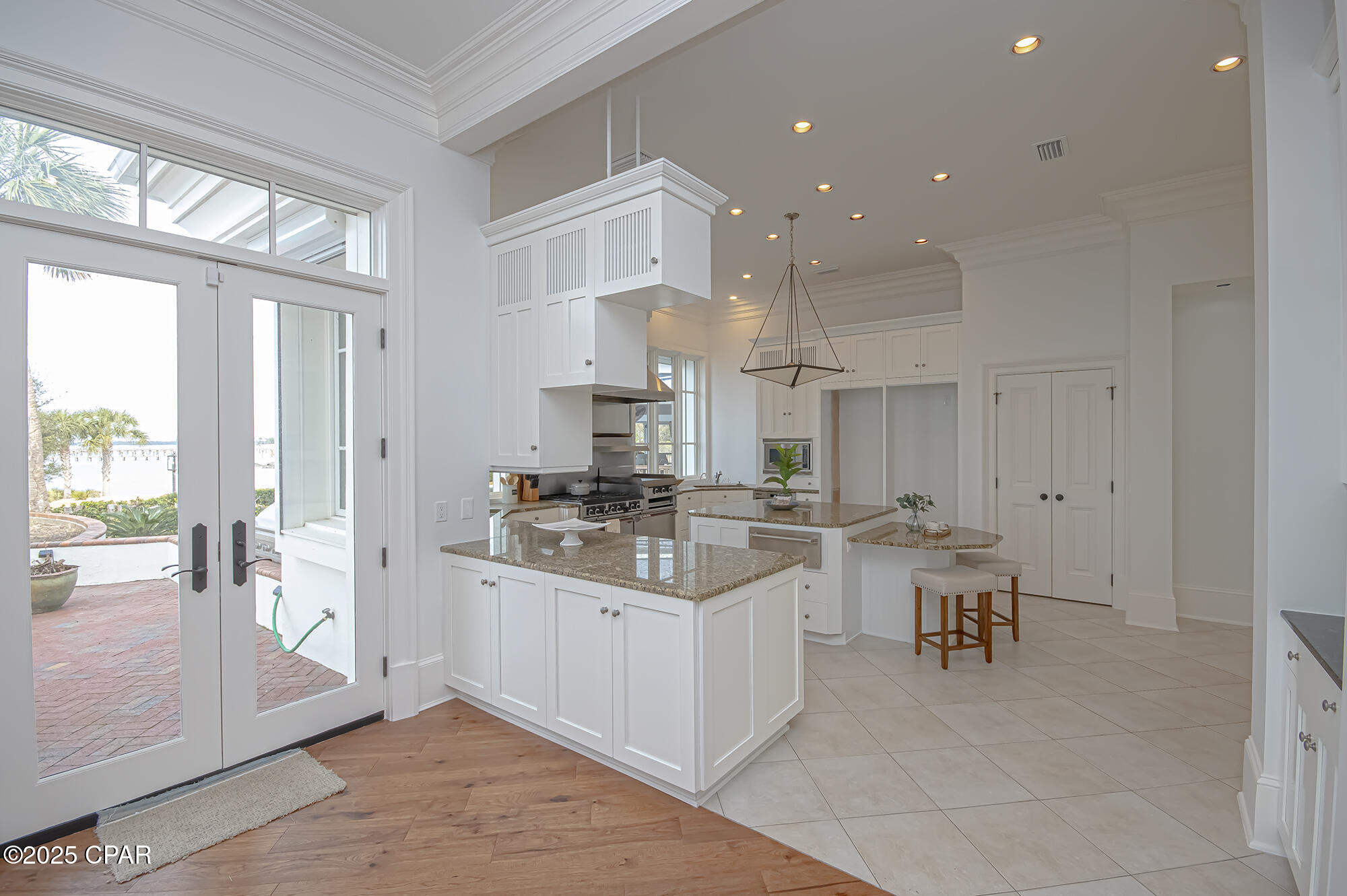 Bxento5cb_f0z1al3ljivotsco0_occznuuwhyz_t0c