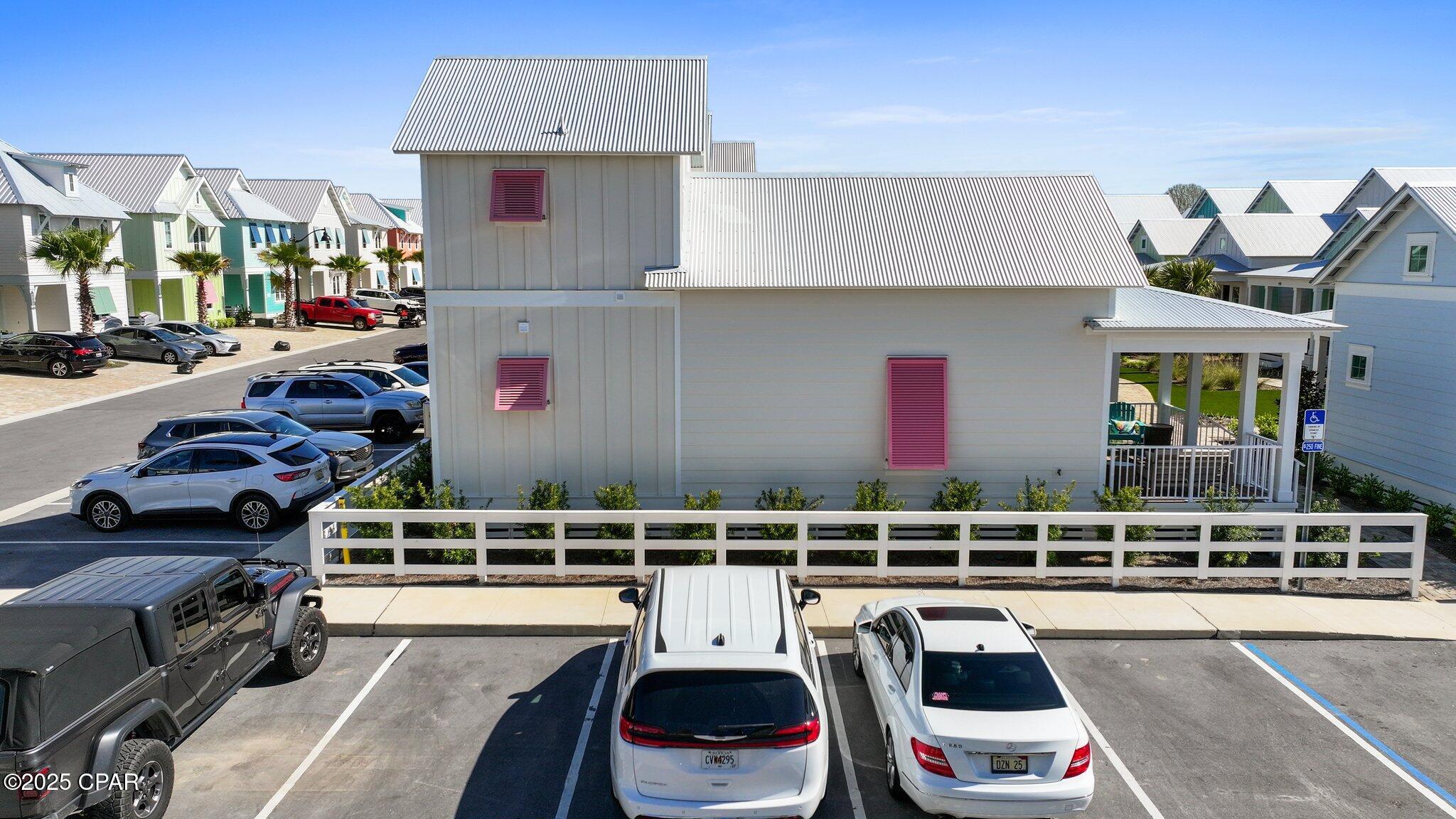 Exr32vgtawti_ytcoit04ryc0q21b 2_9swh6rstlau