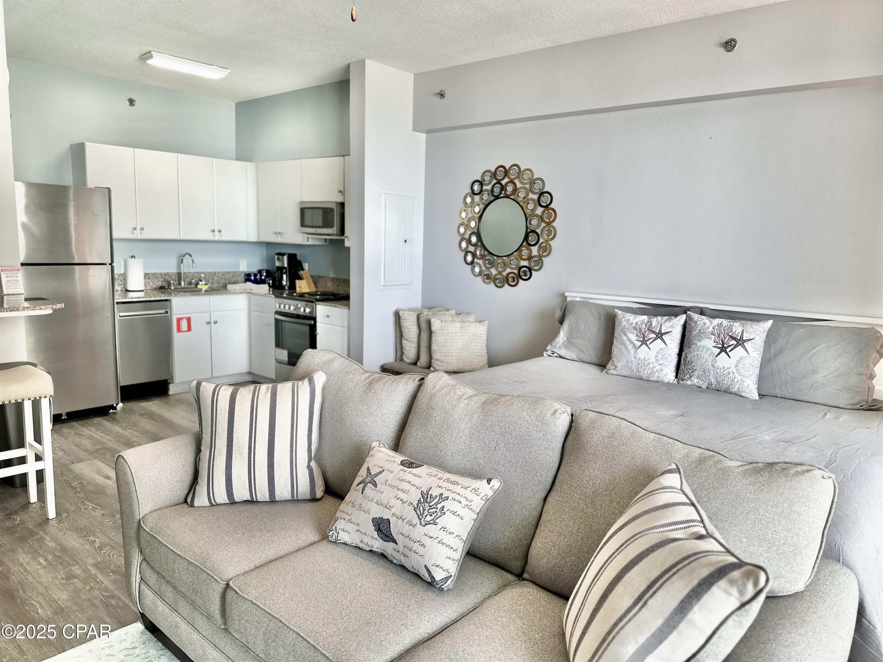 Lfltfpshjz2qnfzpcn3ozl2oct9qd1pbkcub2x46cv8