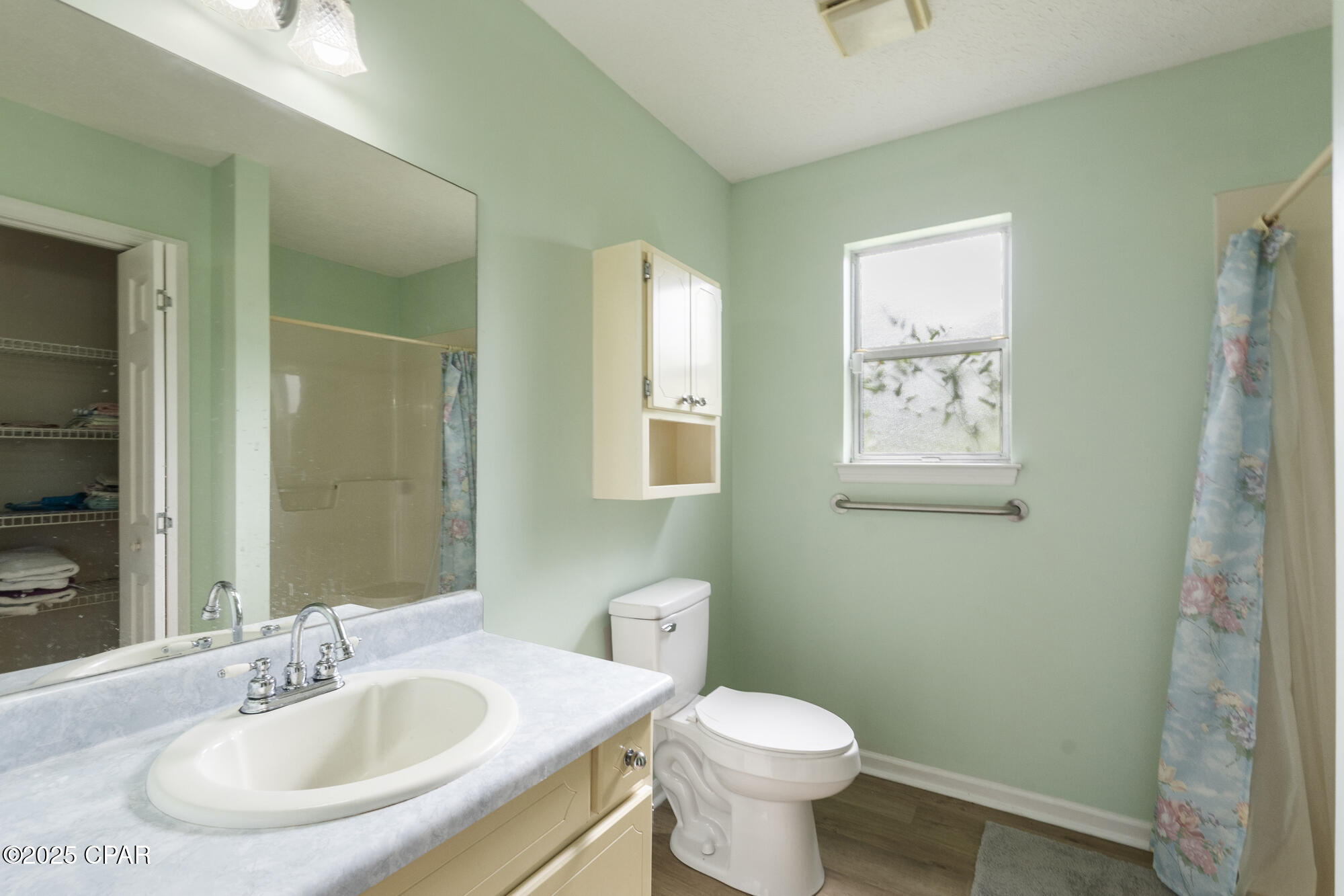 Yelwejw6r5ehl7n_hsk7msetiznggjcb4zd51yw_dzq